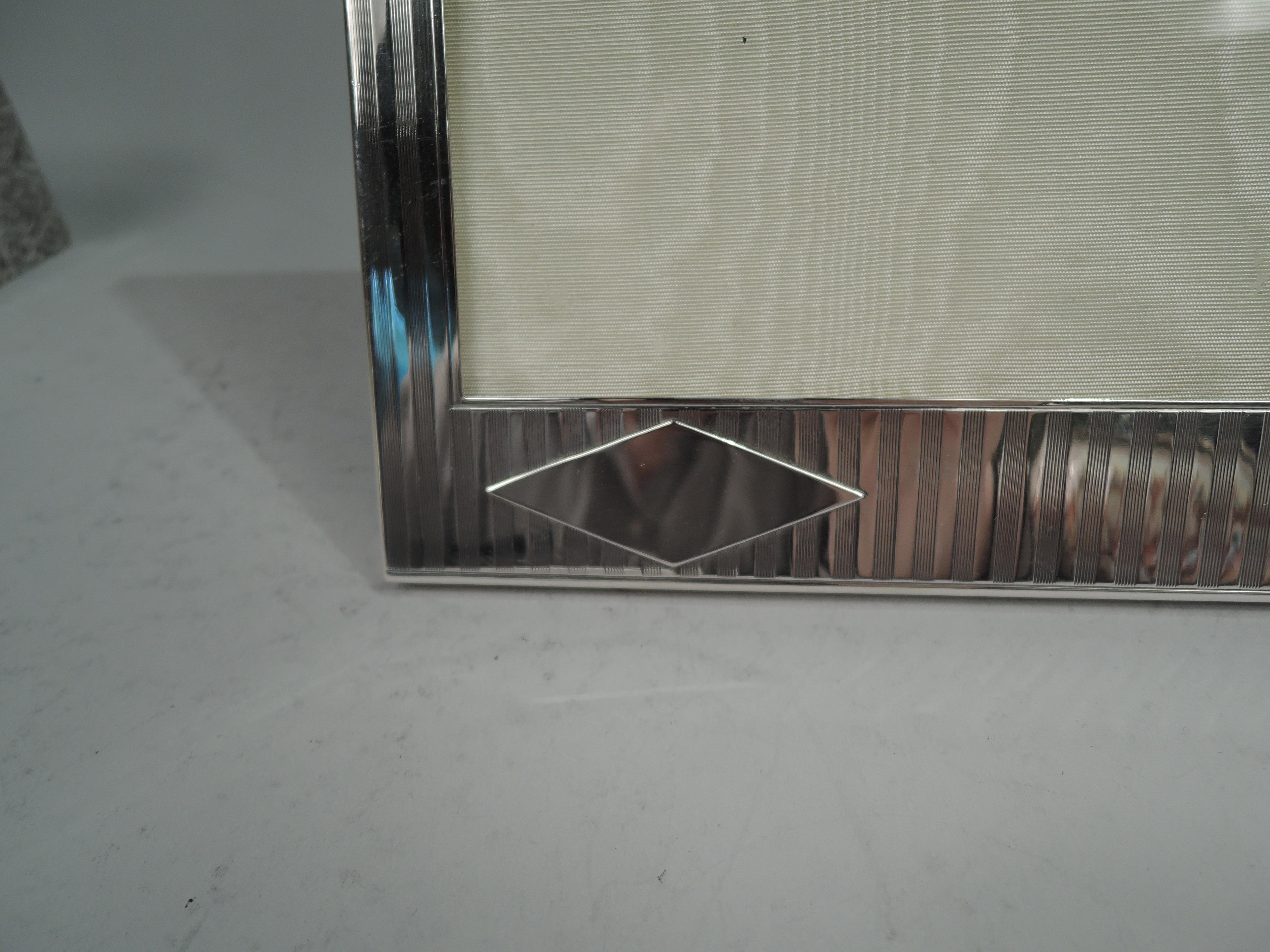 Antique American Art Deco Sterling Silver Picture Frame In Good Condition For Sale In New York, NY