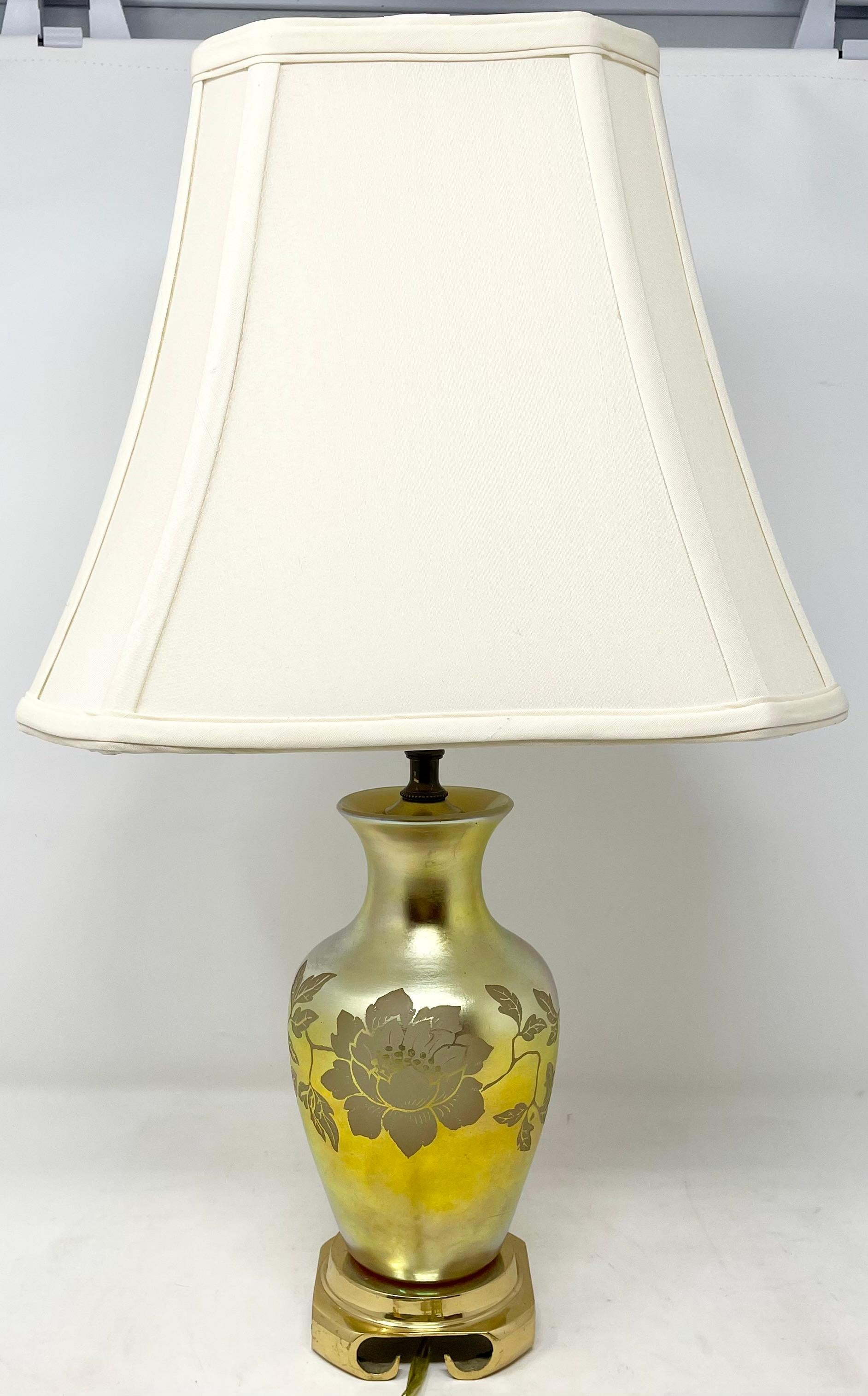Antique American Art Deco Steuben Acid-Cut Gilt Glass Lamp, Circa 1910's-1920's. For Sale 1