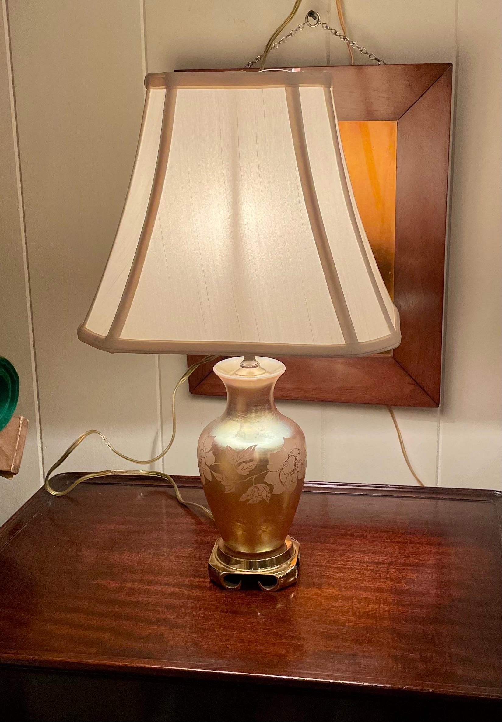 Antique American Art Deco Steuben Acid-Cut Gilt Glass Lamp, Circa 1910's-1920's. For Sale 3