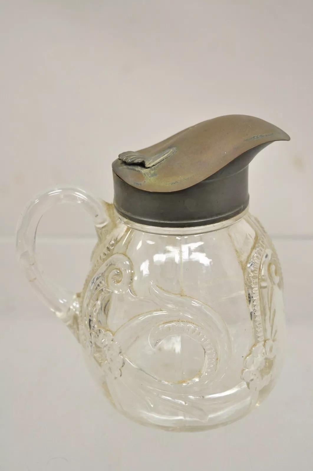 Antica cremiera in vetro piombato decorata Art Nouveau americana, brocca per sciroppi in vendita 5