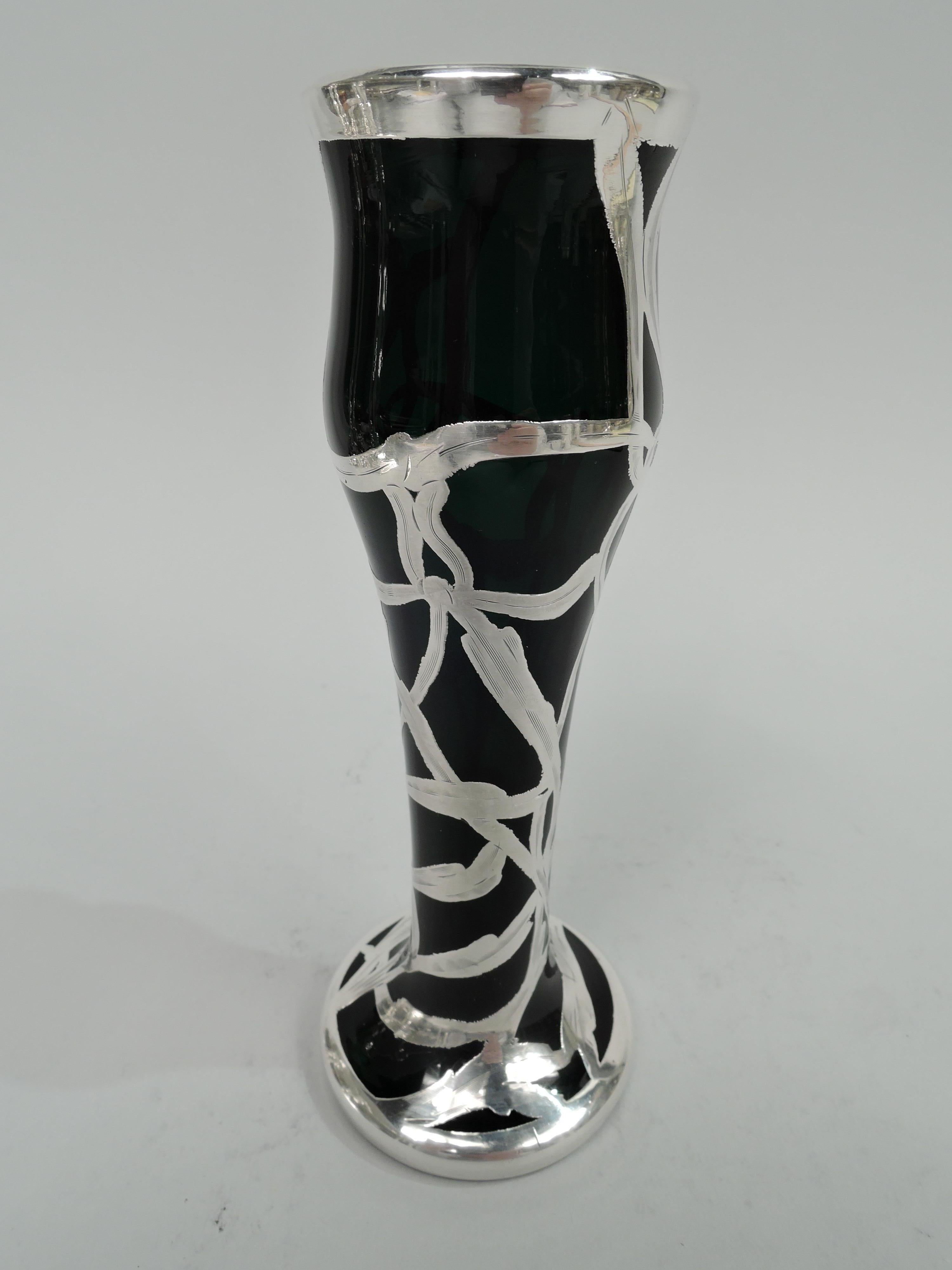 Antique American Art Nouveau Green Silver Overlay Tulip Bud Vase In Excellent Condition In New York, NY