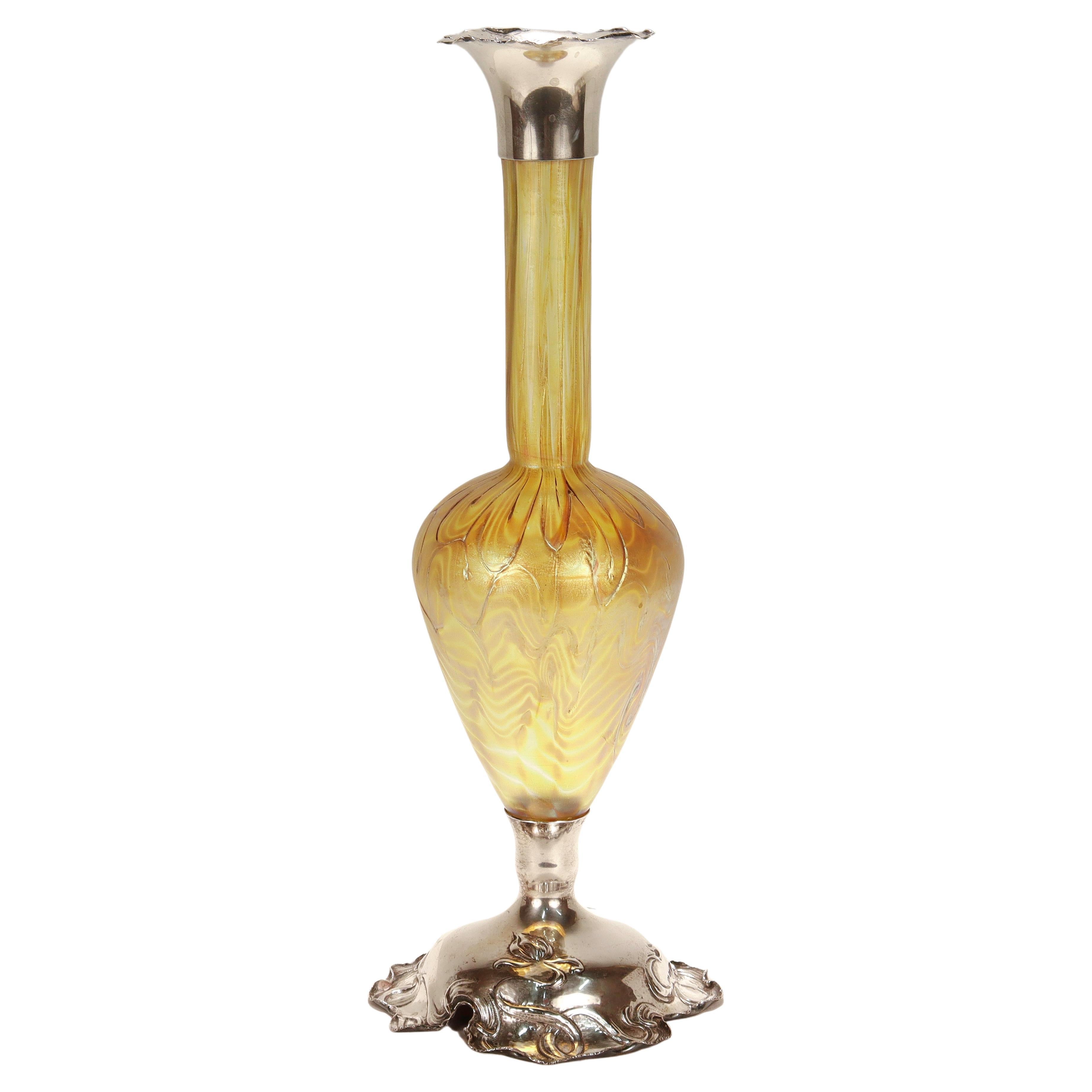 Vase Art Nouveau Américain Antique en Argent Sterling et Verre de Loetz Phaenomen
