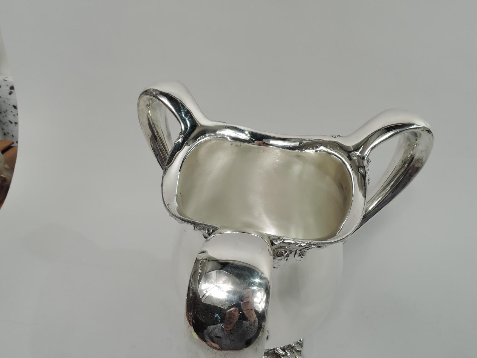 Antique American Art Nouveau Sterling Silver Loving Cup In Excellent Condition For Sale In New York, NY