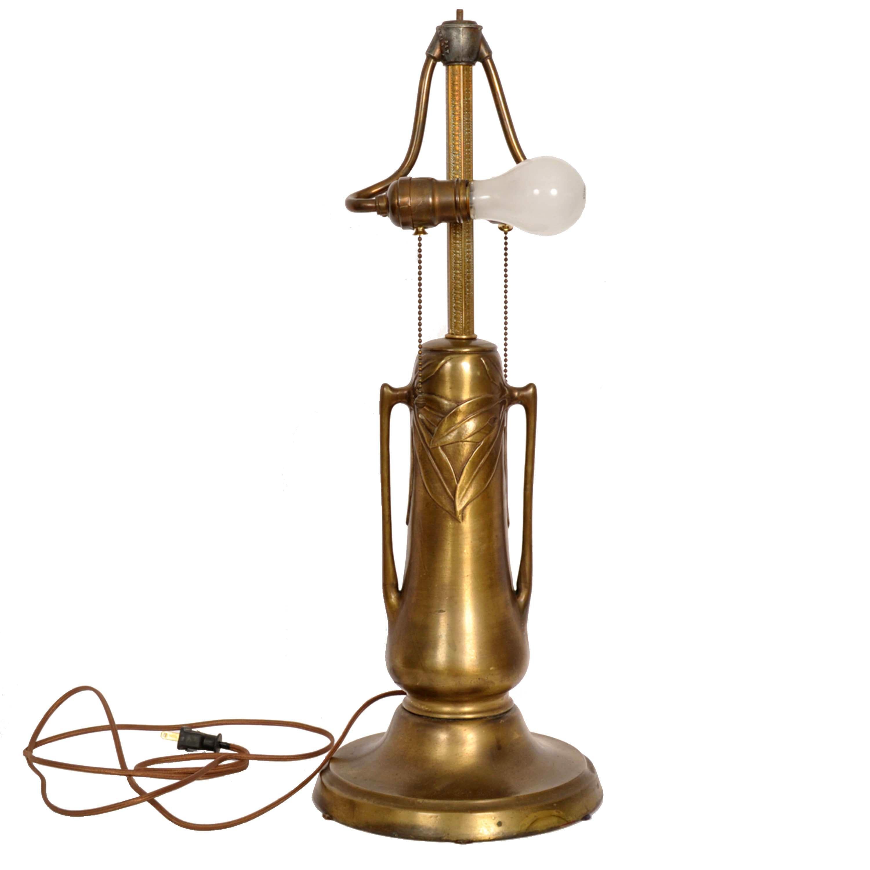 Antique American Art Nouveau Craftsman Mission Table Lamp Bronze Slag Glass 1910 For Sale 5