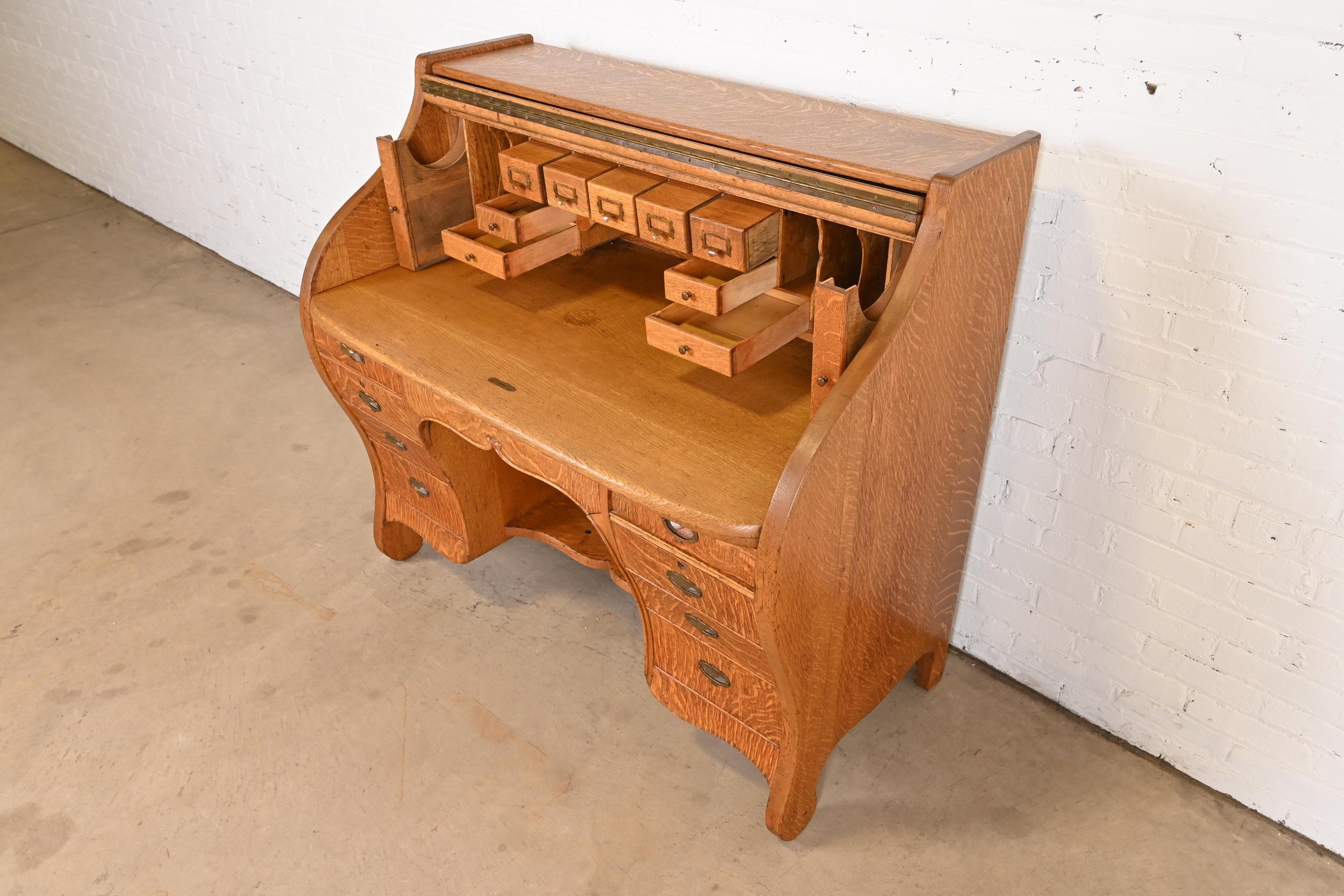Antique American Arts & Crafts Oak Roll Top Desk, Circa 1890s For Sale 8