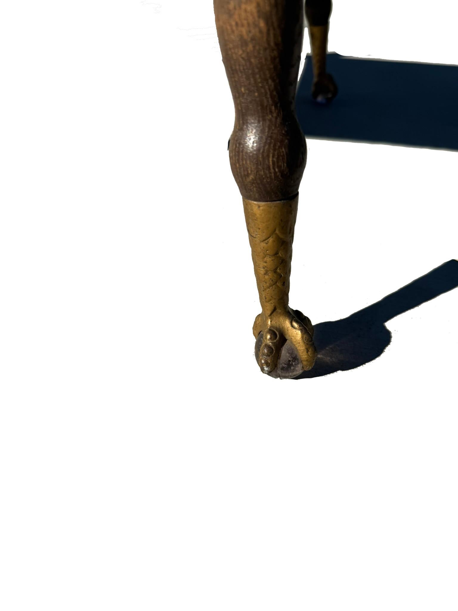 Ancienne table de salon américaine Ball and Claw en bois massif Bon état - En vente à Somis, CA