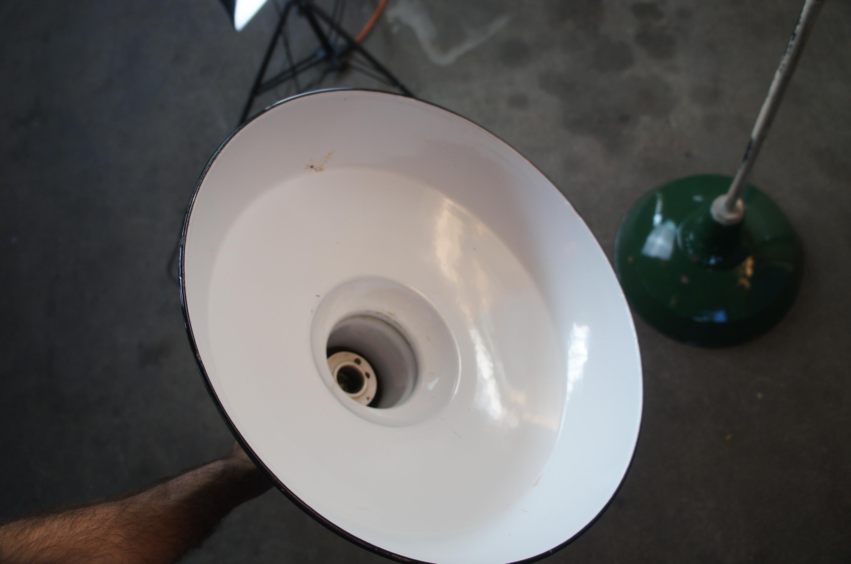Antique American Benjamin Industrial Green Porcelain Enameled Factory Light Lamp 1