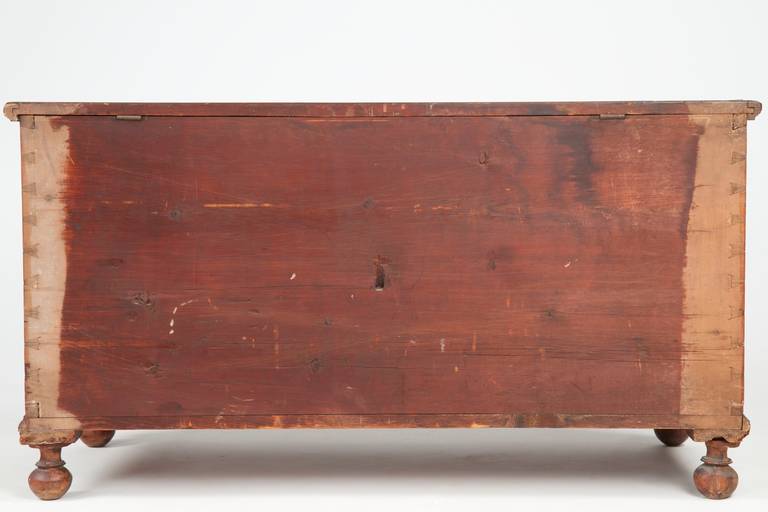 Mahogany Antique American Blanket Chest Flame Painted, Pennsylvania, circa 1830-1850