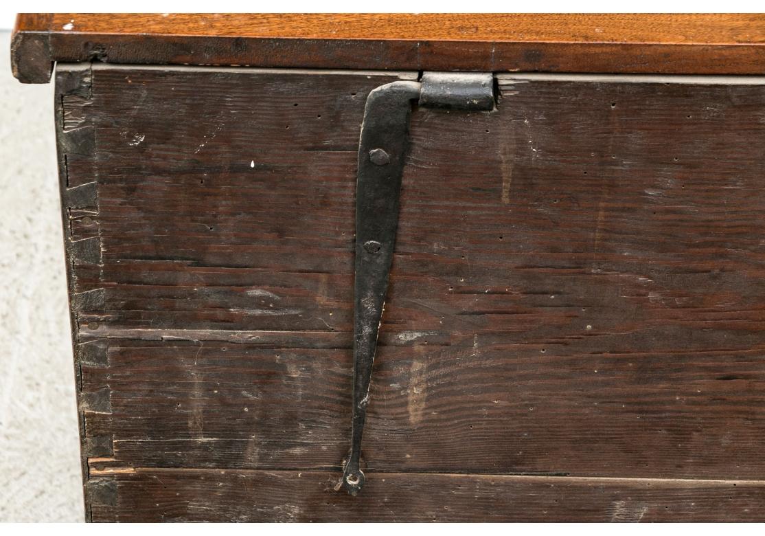 Arcón americano antiguo para mantas en venta 11