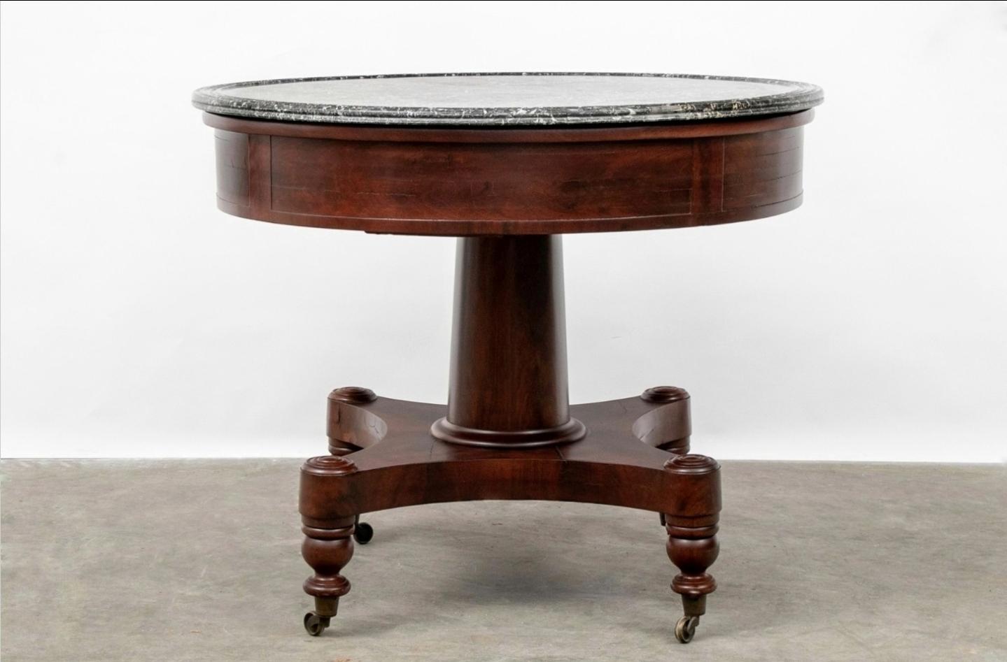 American Classical Antique American Boston Classical Mahogany Pedestal Center Table  For Sale