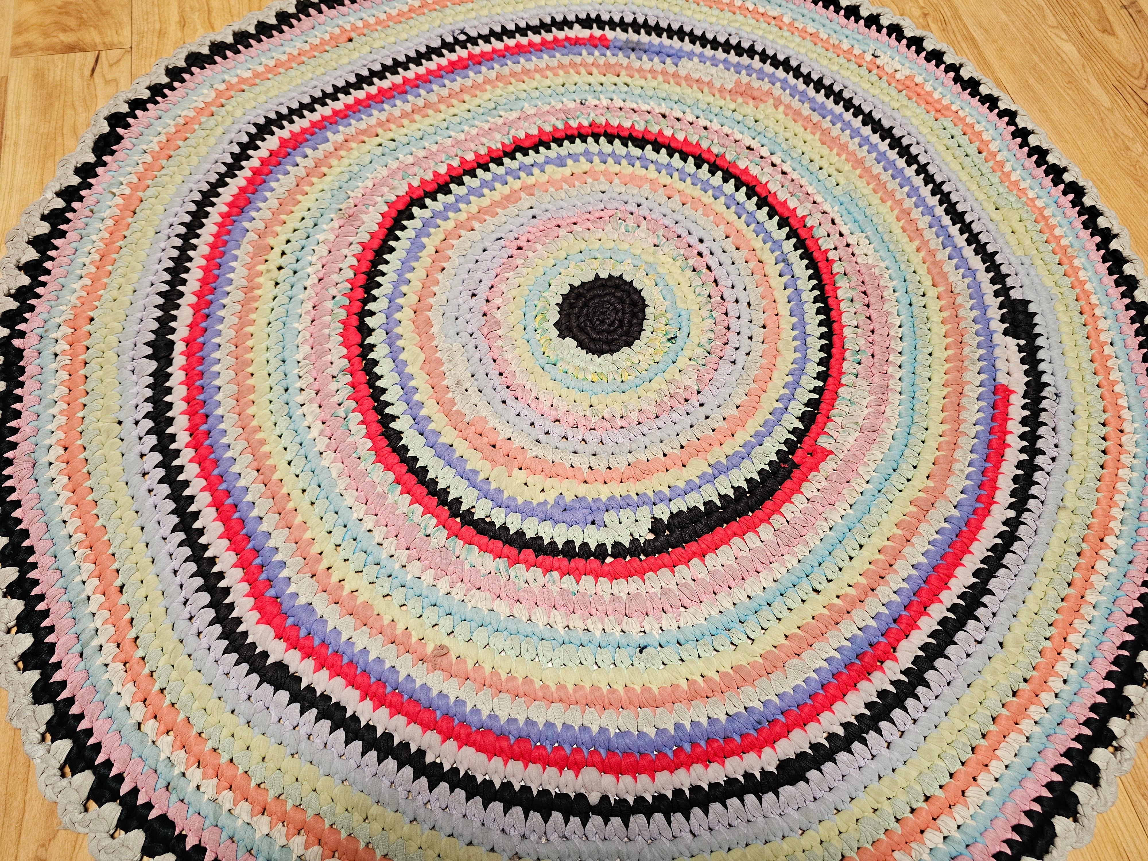 Wool Antique American Braided Round Rug in Red, Blue, White, Green, Yellow For Sale