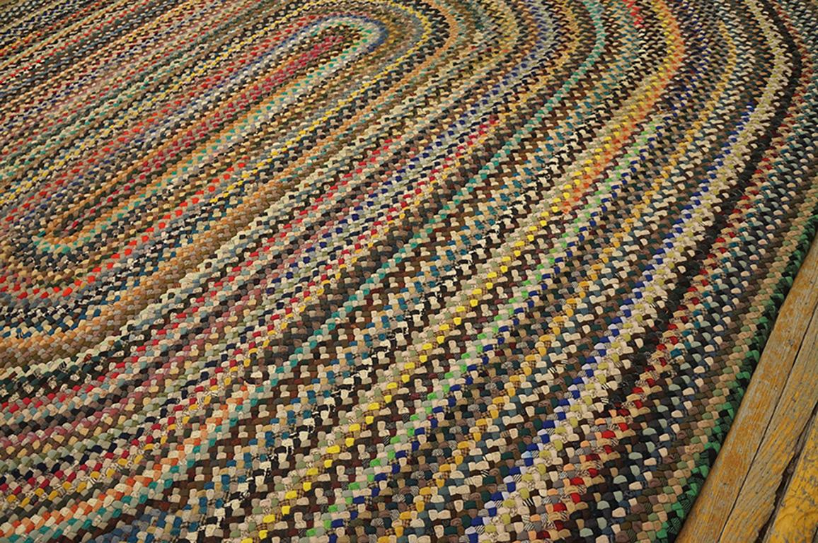 Amerikanischer geflochtener Teppich aus der Mitte des 20. Jahrhunderts ( 10''3 X 14'' - 312 X 467 ) im Zustand „Gut“ im Angebot in New York, NY