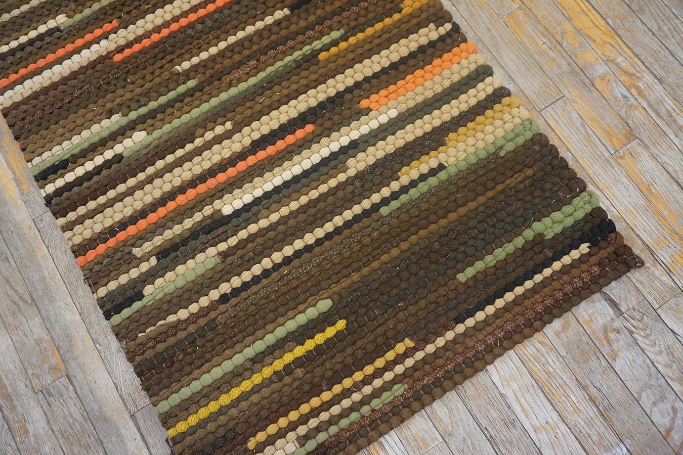 Antique American Braided Rug  2' 9''x 13' 0'' In Good Condition For Sale In New York, NY