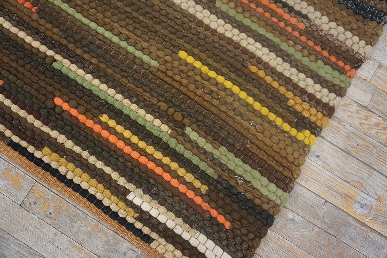 Early 20th Century American Braided Rug ( 3'6'' x 13'9'' - 107 x 419 ) For Sale 2