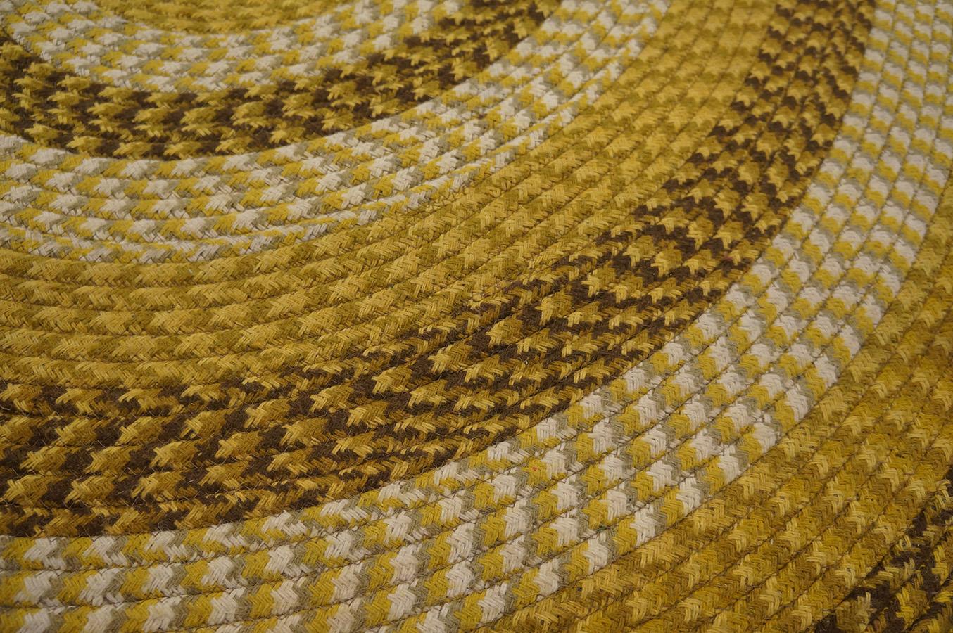 Wool Mid 20th Century Oval American Braided Rug ( 5' 2'' x 8' 2'' - 157 x 248 cm ) 