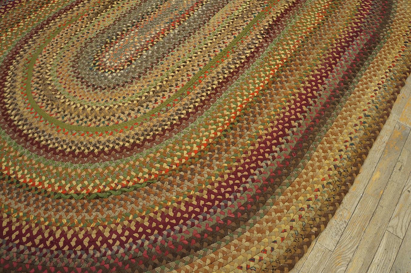 Amerikanischer geflochtener Teppich aus der Mitte des 20. Jahrhunderts ( 1,82 m x 1,82 m – 228 x 320 cm) im Angebot 3