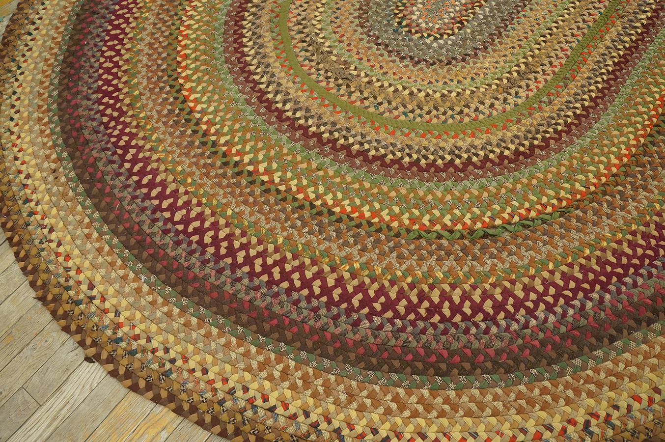 Amerikanischer geflochtener Teppich aus der Mitte des 20. Jahrhunderts ( 1,82 m x 1,82 m – 228 x 320 cm) im Angebot 7