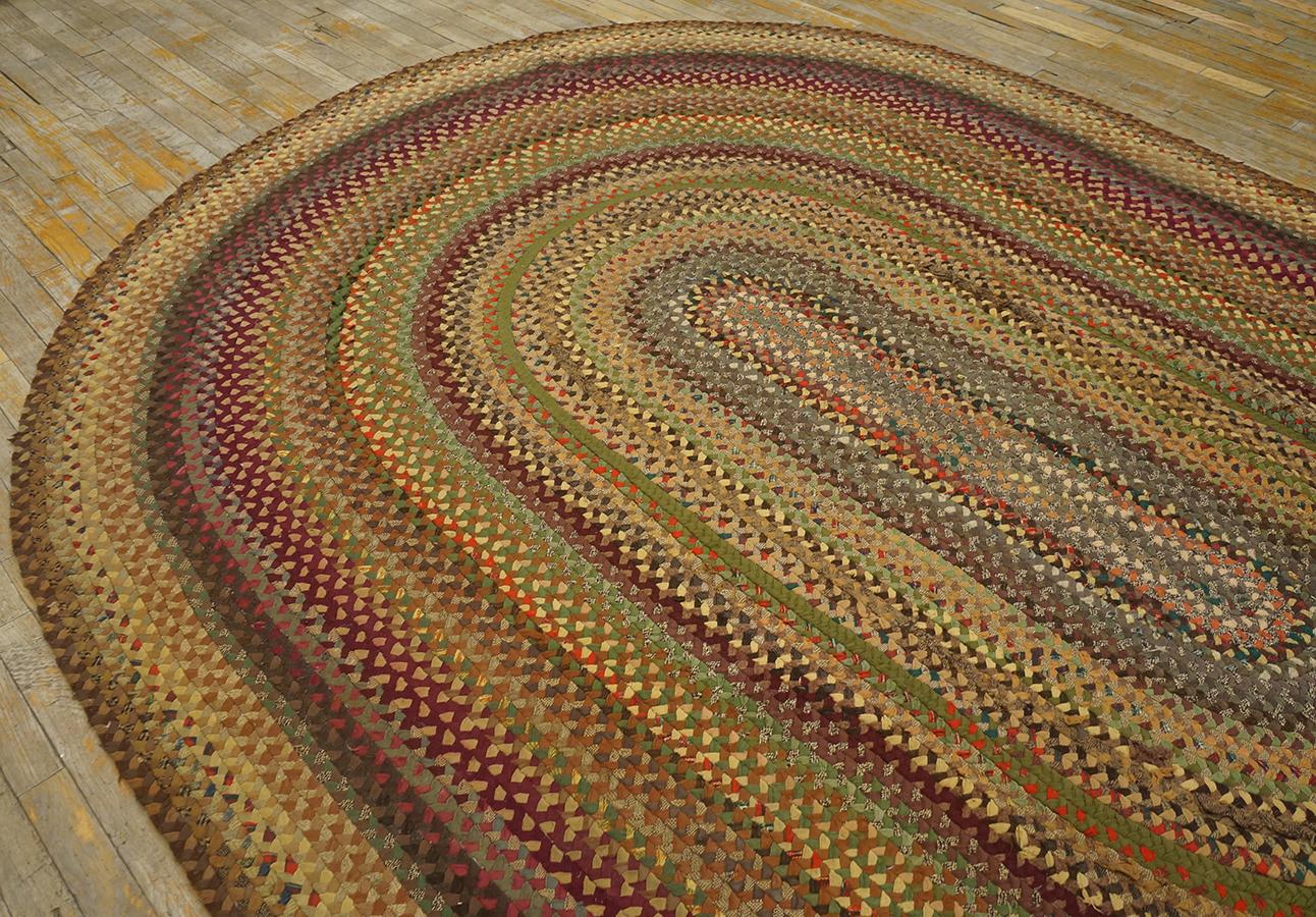 Amerikanischer geflochtener Teppich aus der Mitte des 20. Jahrhunderts ( 1,82 m x 1,82 m – 228 x 320 cm) (amerikanisch) im Angebot
