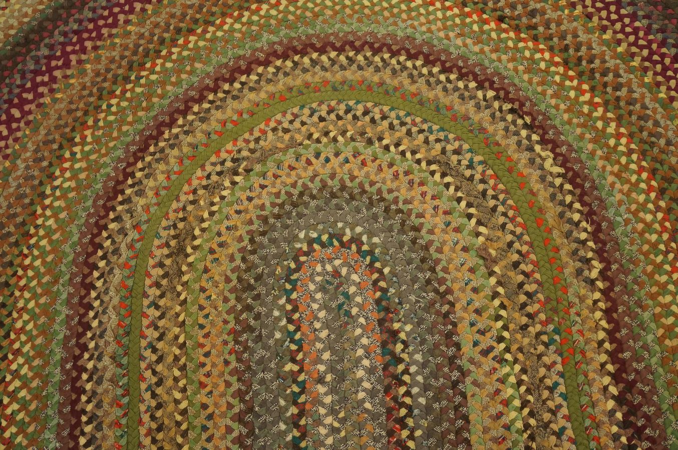 Amerikanischer geflochtener Teppich aus der Mitte des 20. Jahrhunderts ( 1,82 m x 1,82 m – 228 x 320 cm) im Angebot 2