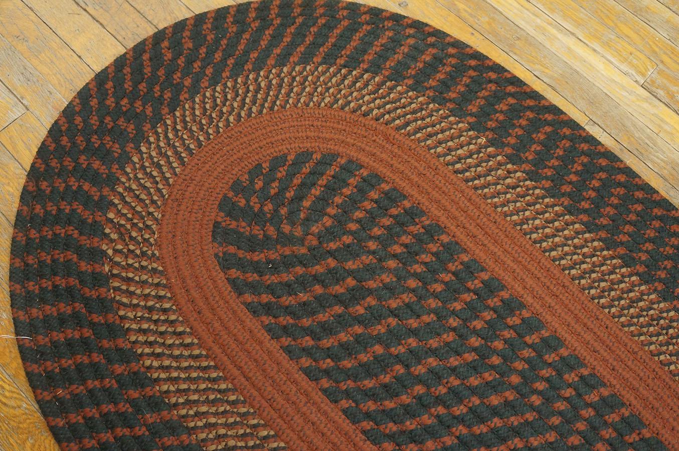 Wool Mid 20th Century American Braided Rug ( 2'8
