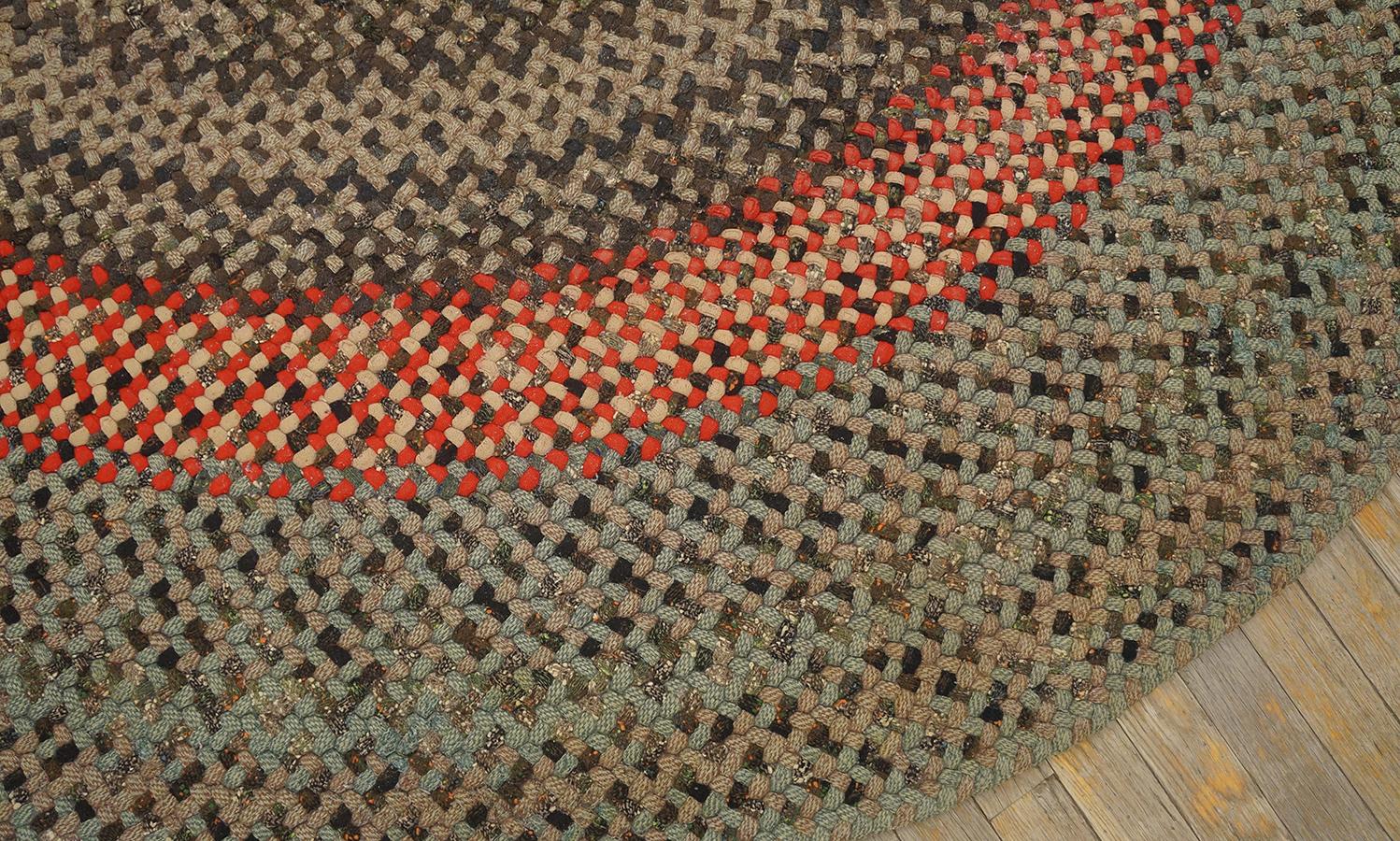 Amerikanischer geflochtener Teppich aus den 1940er Jahren ( 9' 9 Zoll x 9' 10 Zoll - 297 x 300 cm) im Angebot 3