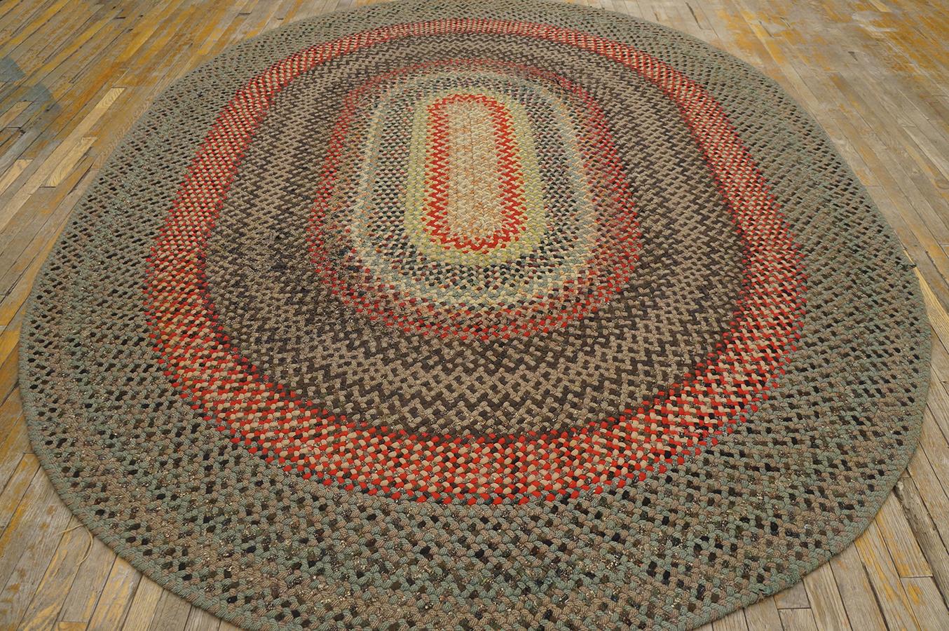 Amerikanischer geflochtener Teppich aus den 1940er Jahren ( 9' 9 Zoll x 9' 10 Zoll - 297 x 300 cm) (Handgewebt) im Angebot