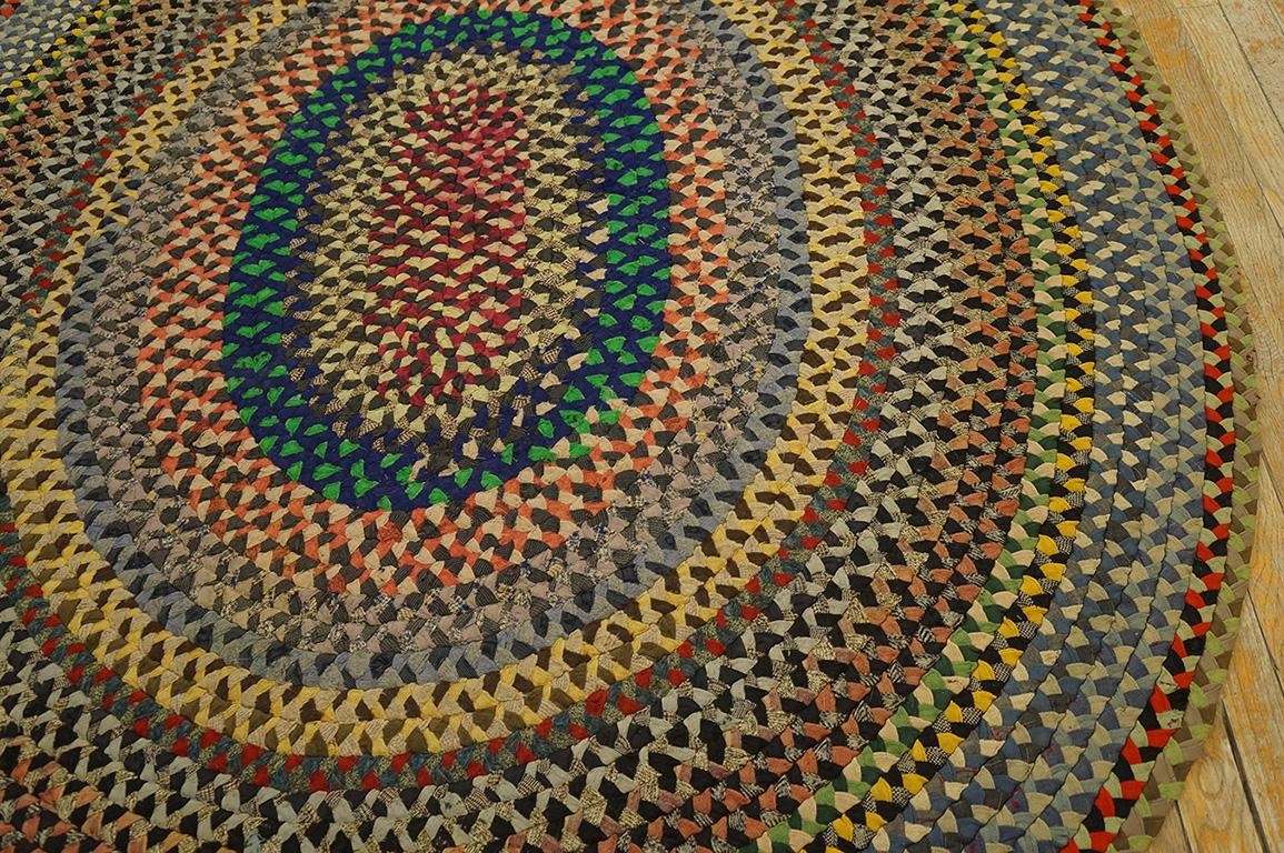 1930s American Braided Rug  (6' x 7' - 182 x 213 cm ) In Good Condition For Sale In New York, NY