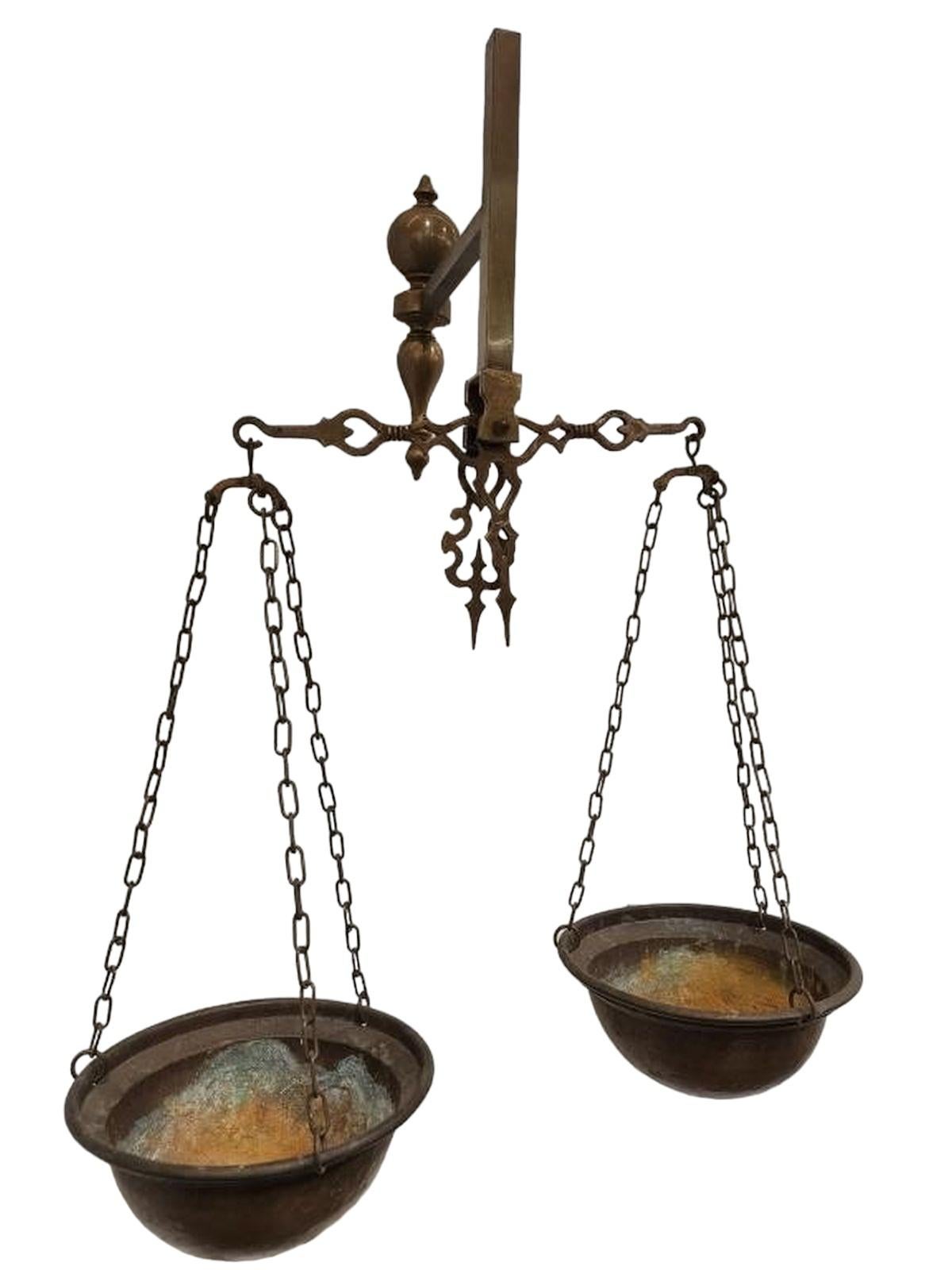 Antique American Brass Wall-Mount Scales In Good Condition For Sale In Pasadena, CA
