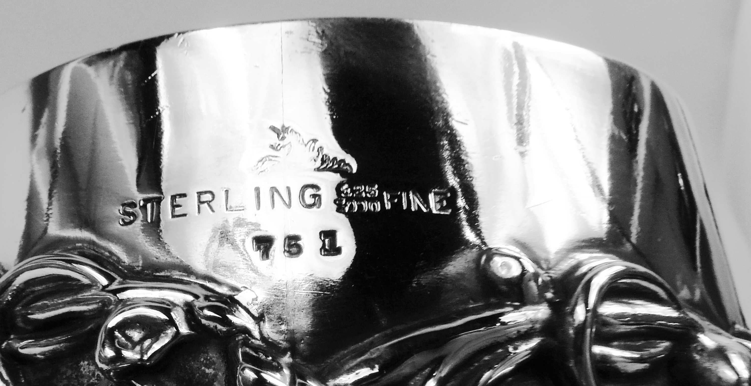Antico boccale americano di vetro tagliato a Brilliante e argento Sterling Claret in vendita 4