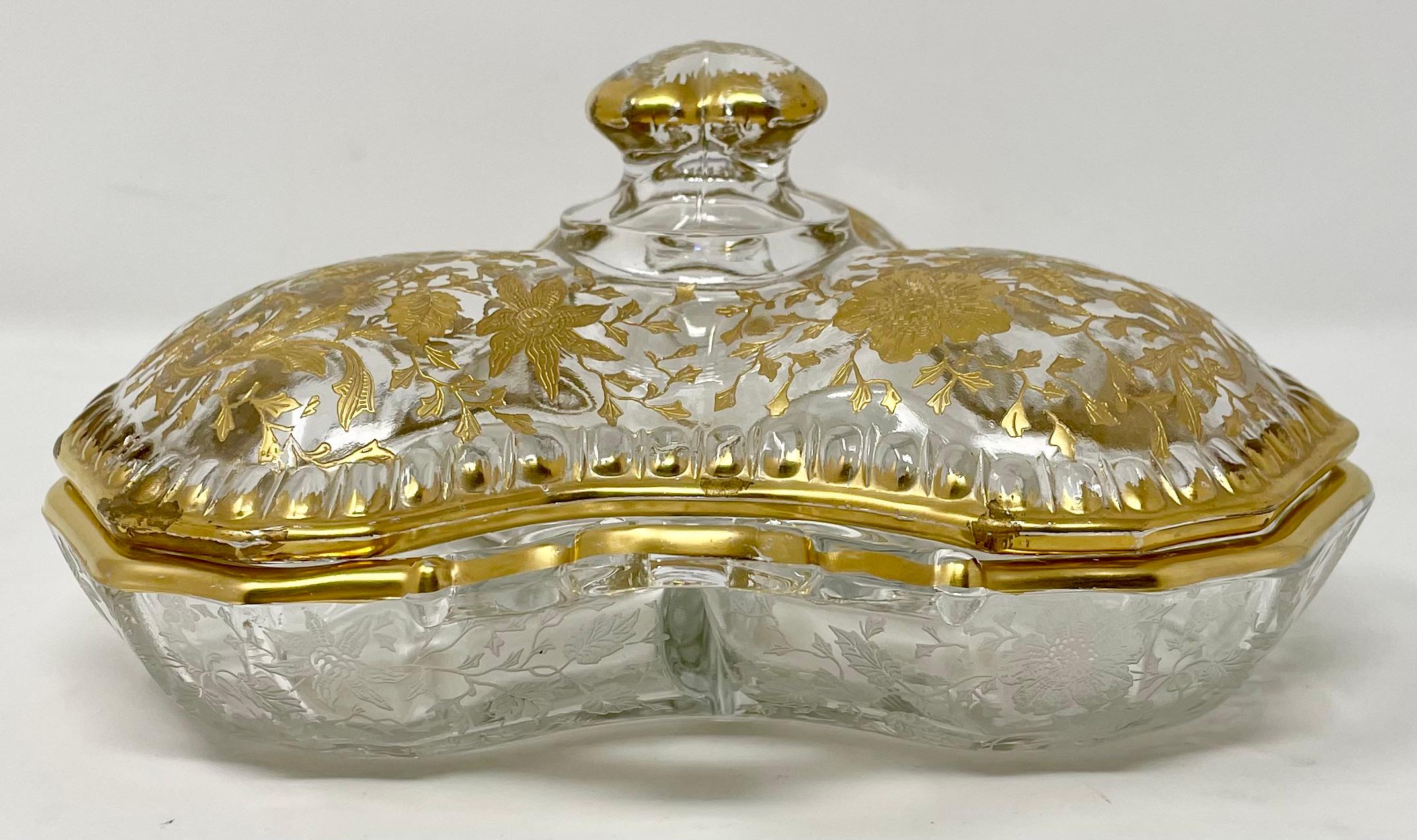 Antike amerikanische Cambridge Glass Candy Dish, CIRCA 1920er Jahre. im Zustand „Gut“ im Angebot in New Orleans, LA