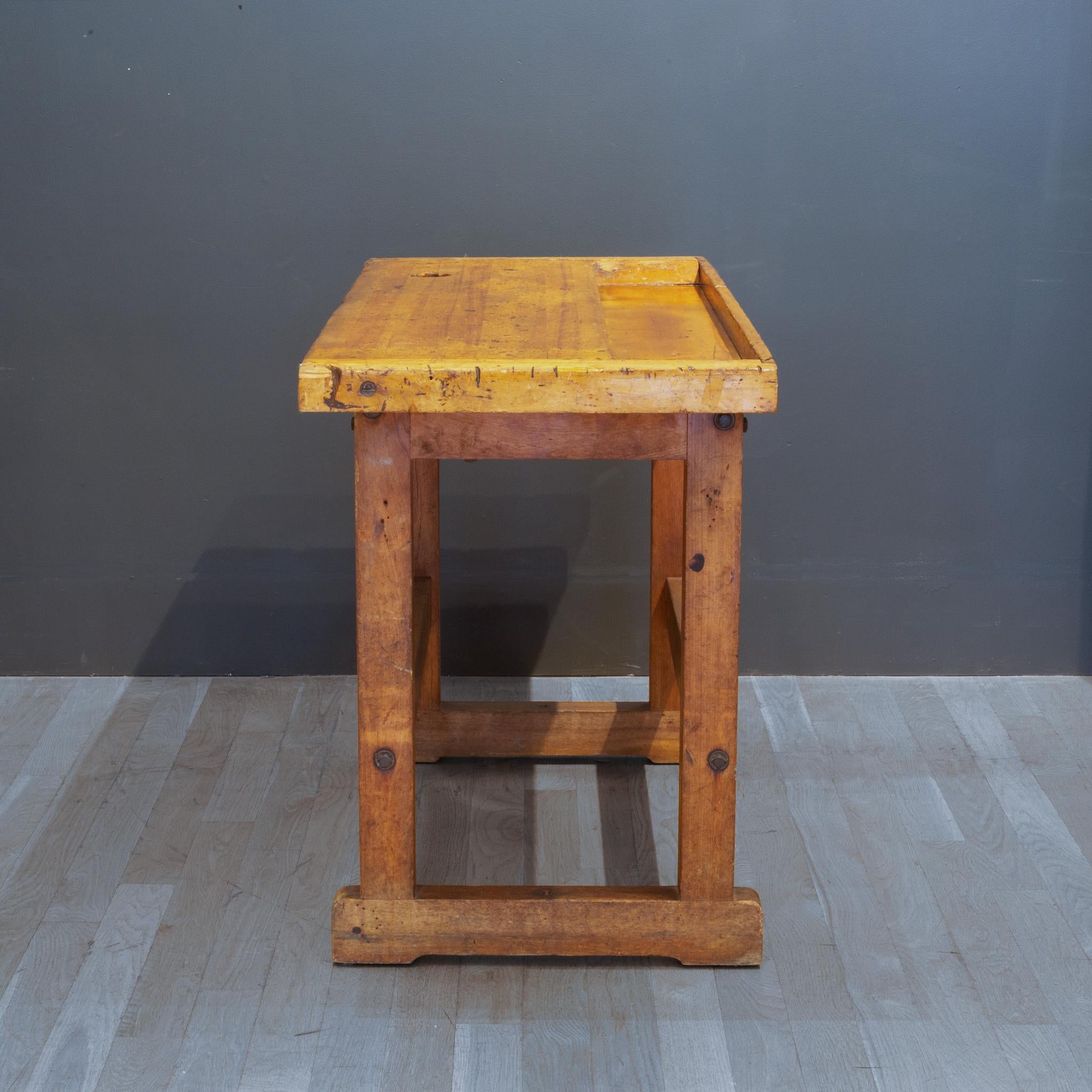 Rustic Antique American Carpenter's Workbench, circa 1900