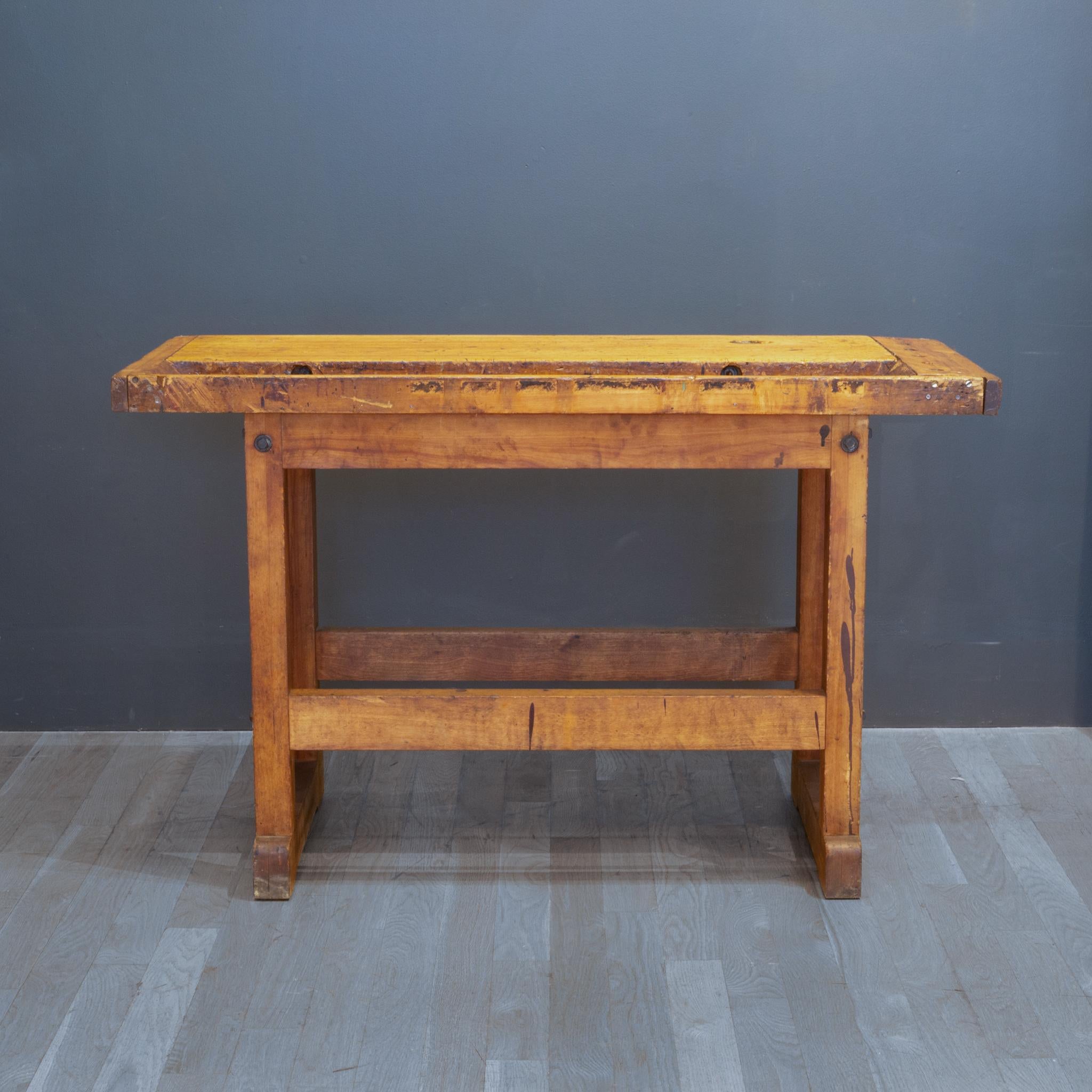 Antique American Carpenter's Workbench, circa 1900 In Good Condition In San Francisco, CA