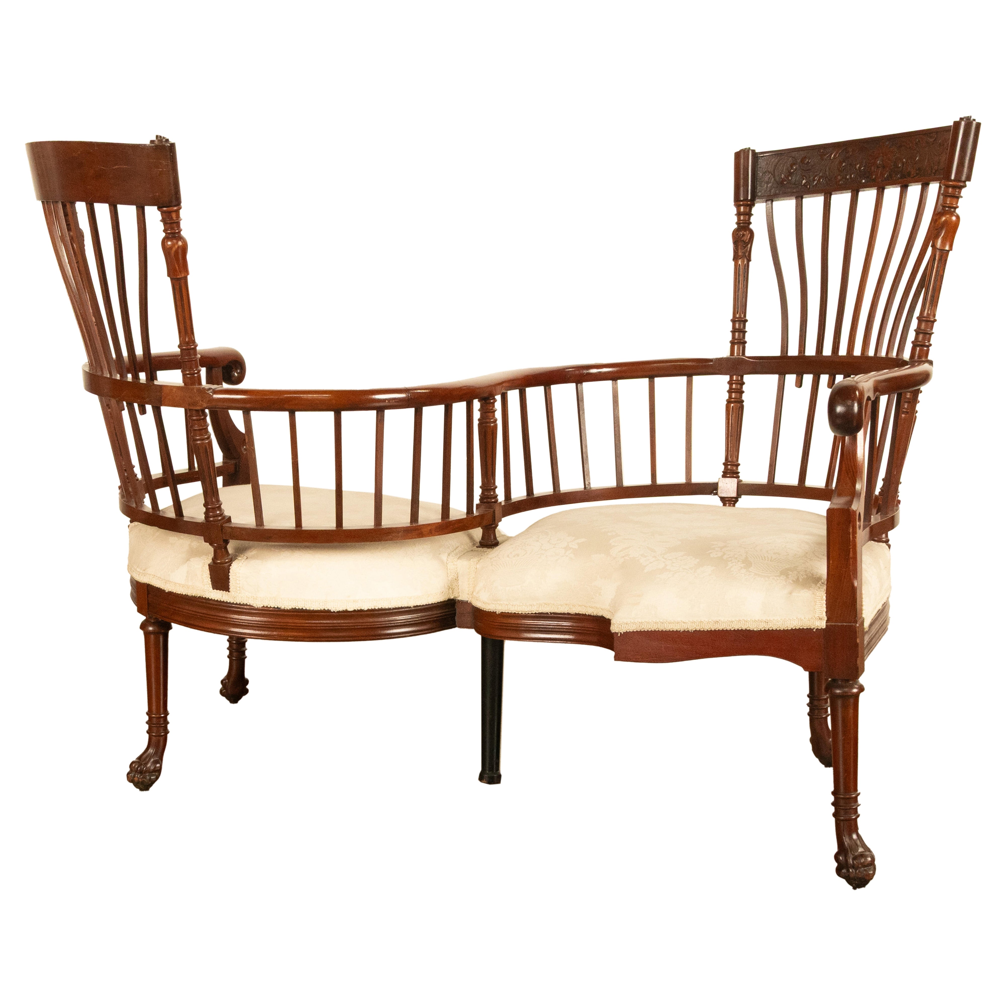 Who named the settee?