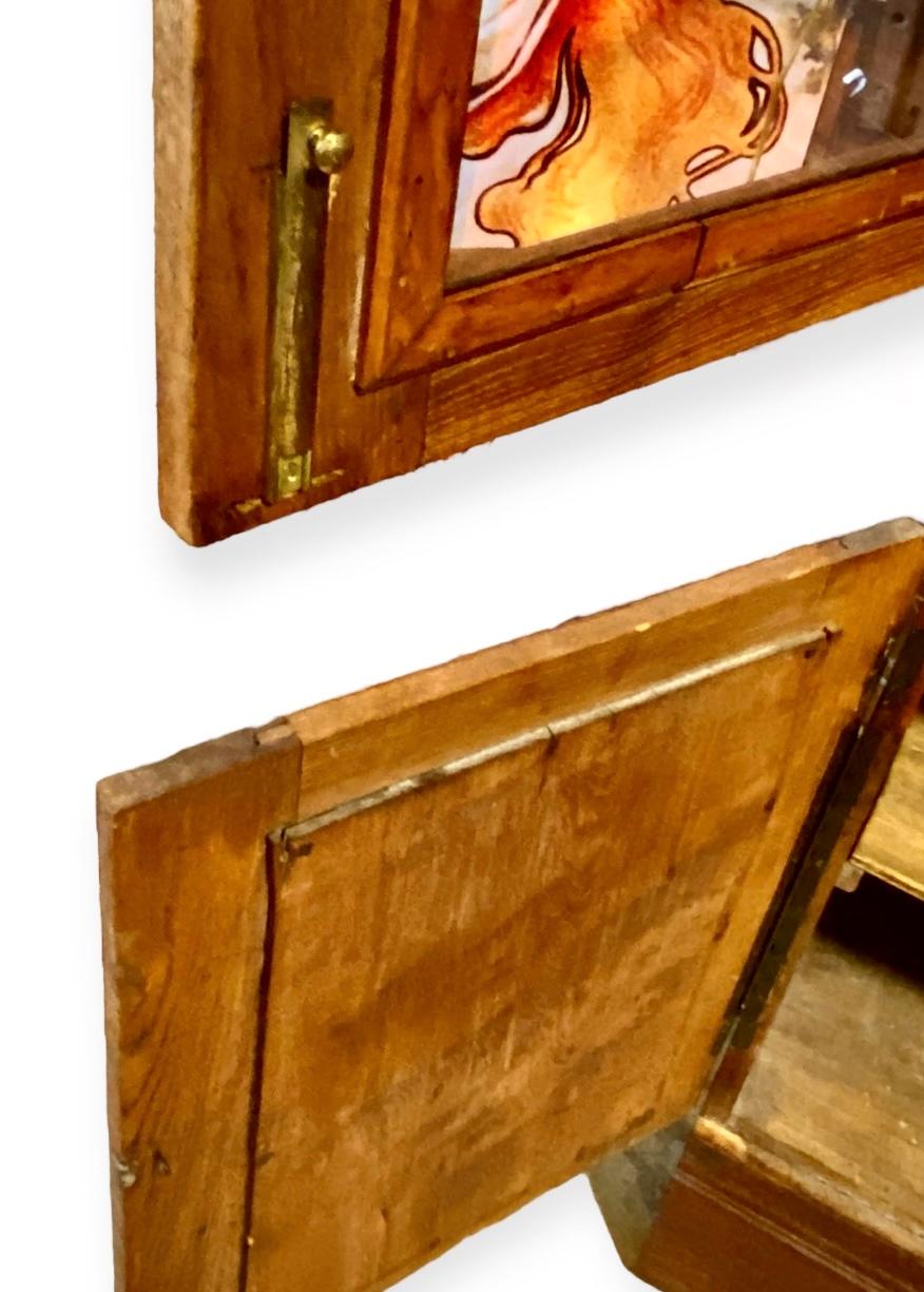 Antique coffre-fort américain sculpté en chêne rouge en vente 8