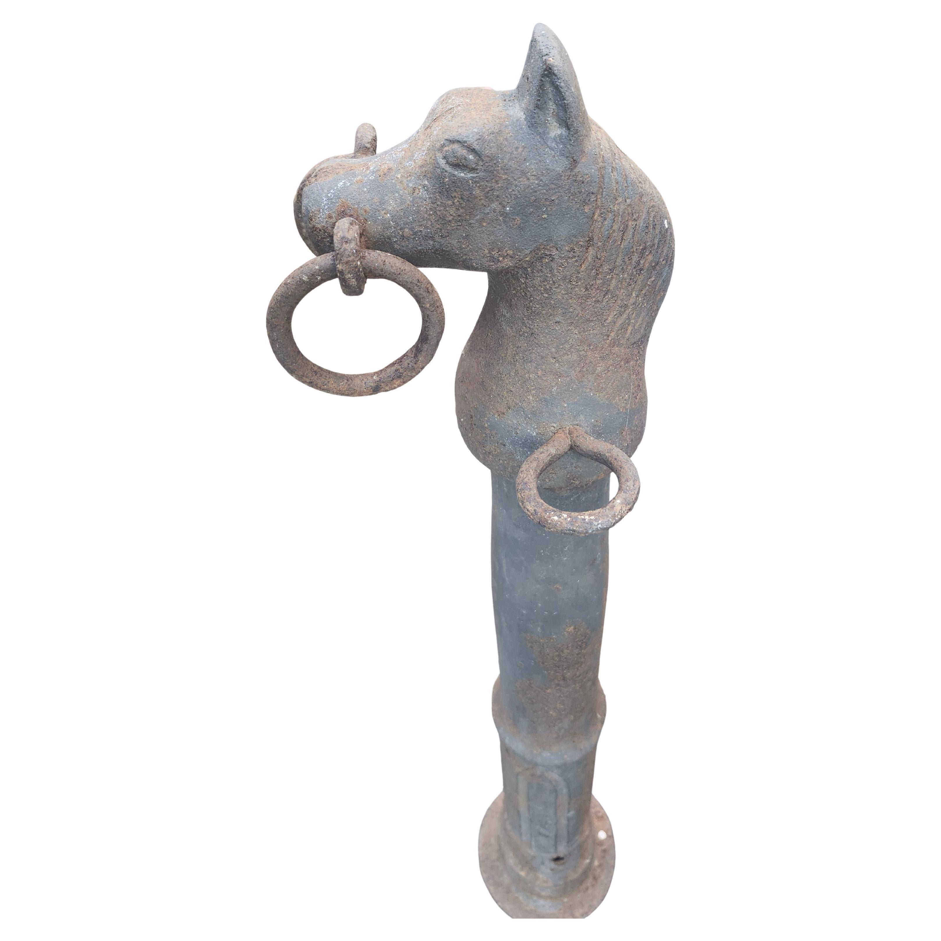 Ancienne borne d'attelage américaine en fonte à tête de cheval C1890 Bon état - En vente à Port Jervis, NY