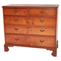 Antique American Cherry Wood Chest of Drawers