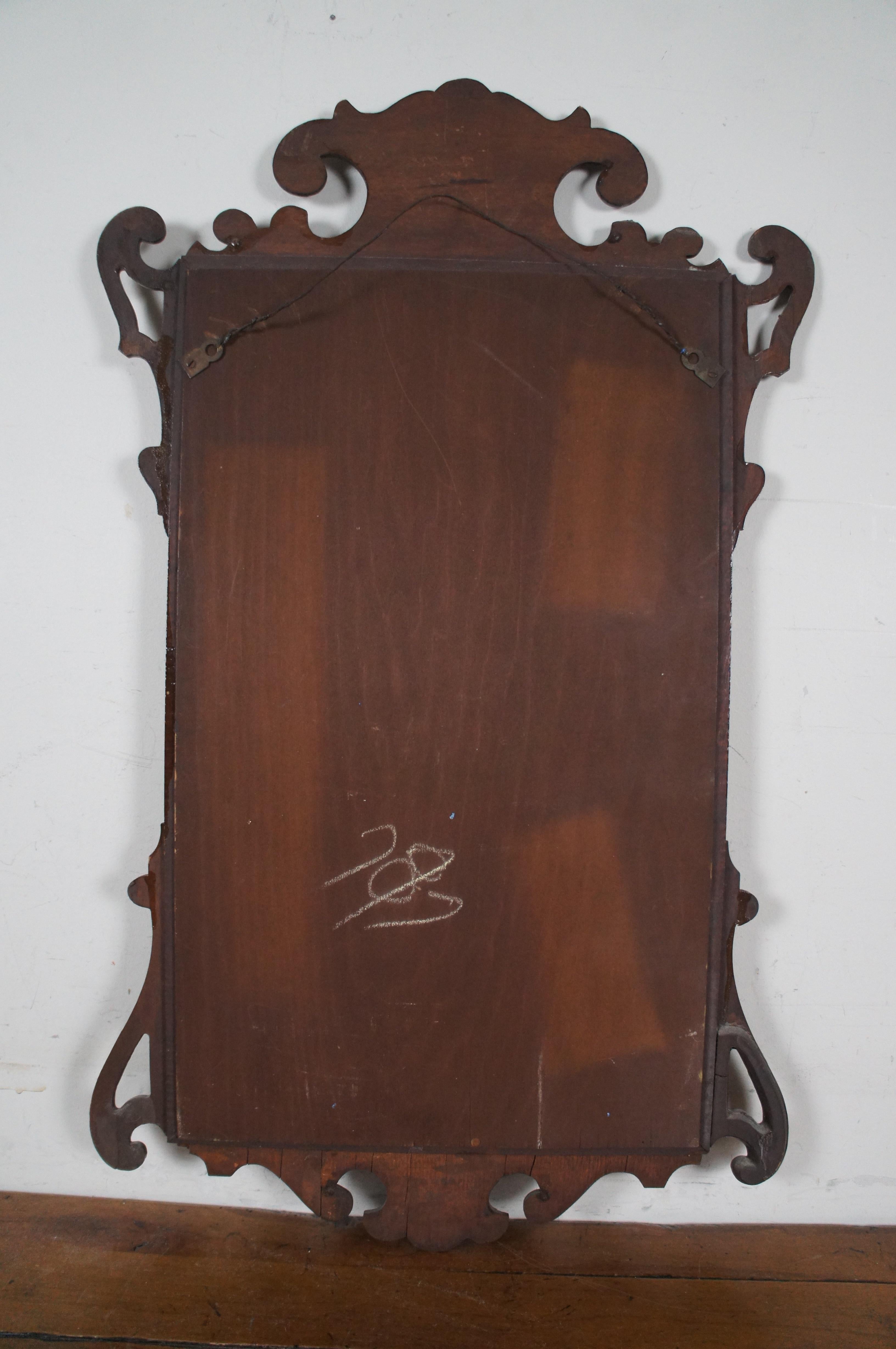 Antique American Chippendale Carved Mahogany Eagle Vanity Mirror 32