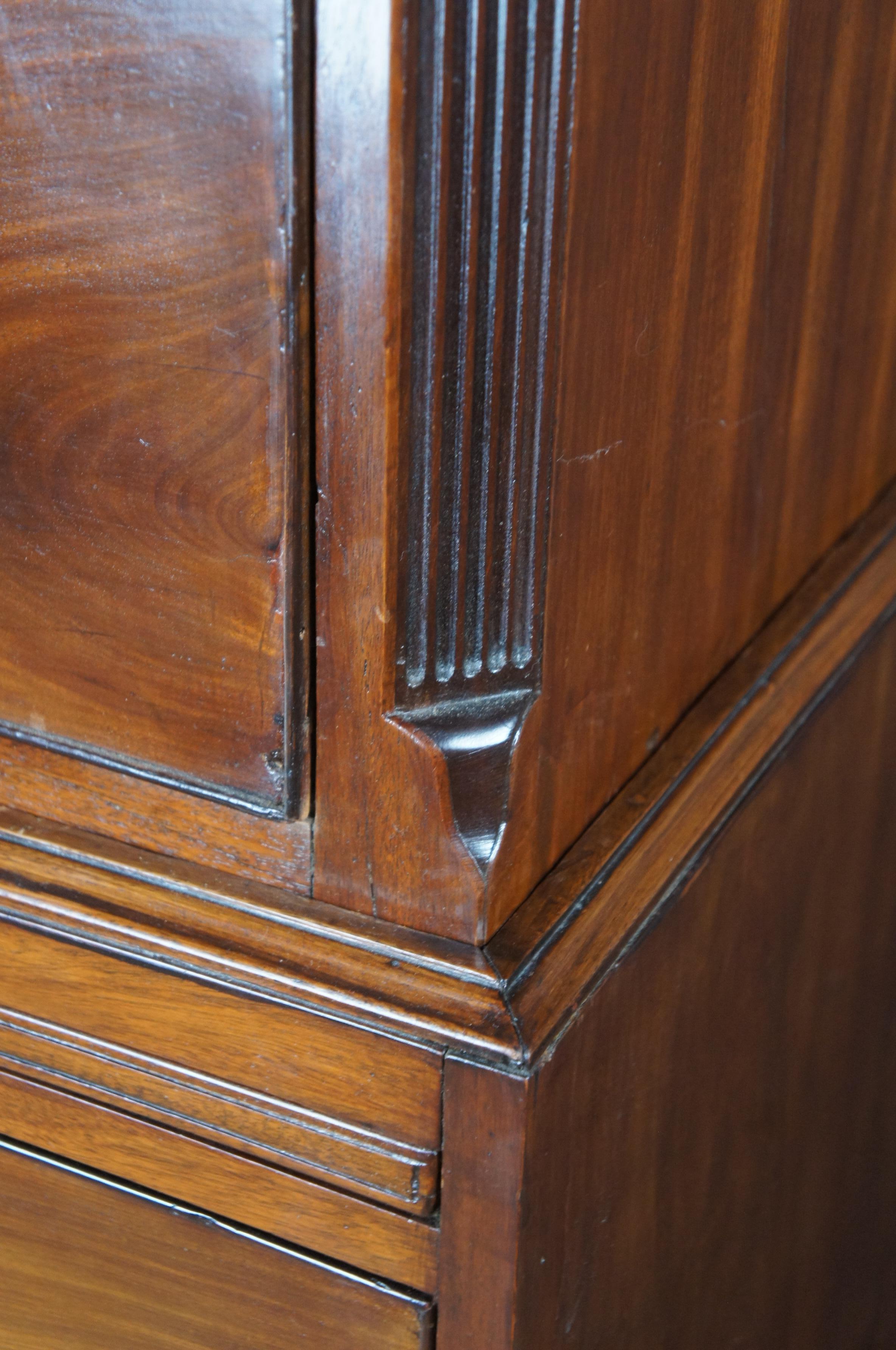 Antike amerikanische Chippendale Mahagoni Truhe auf Brust Highboy Kommode 70