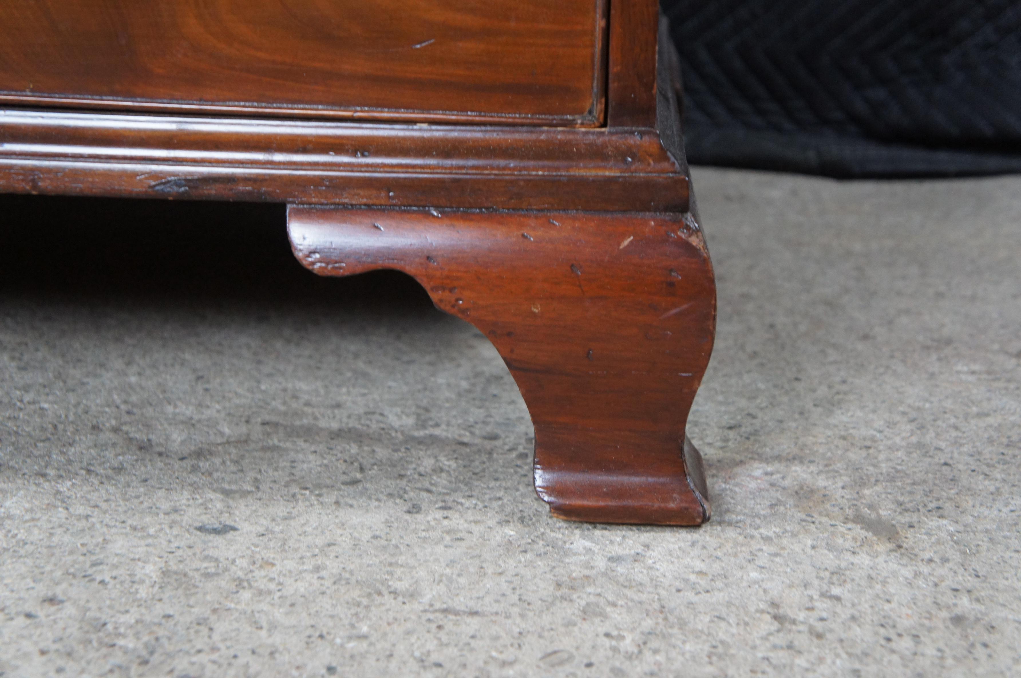 Antike amerikanische Chippendale Mahagoni Truhe auf Brust Highboy Kommode 70