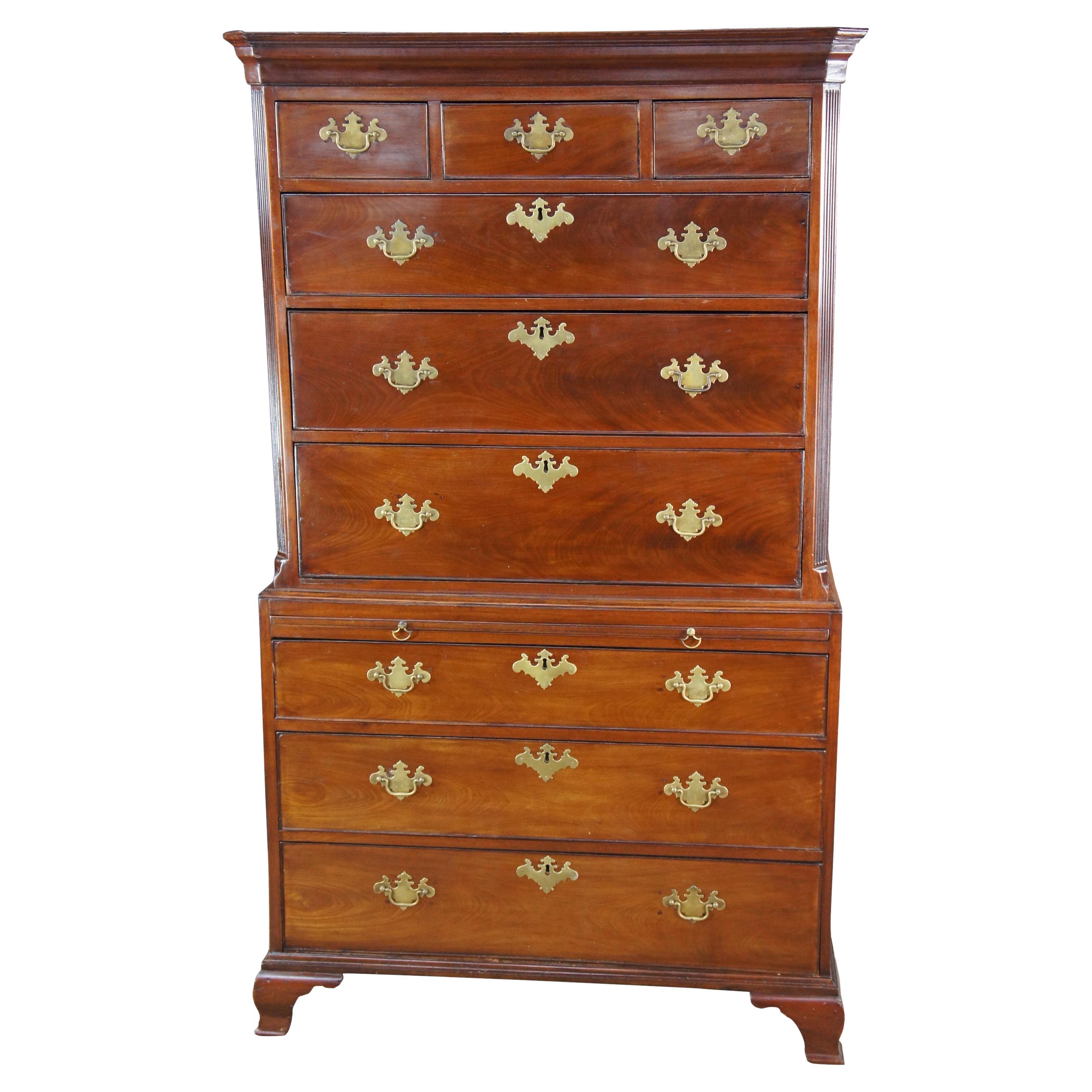 Antike amerikanische Chippendale Mahagoni Truhe auf Brust Highboy Kommode 70"