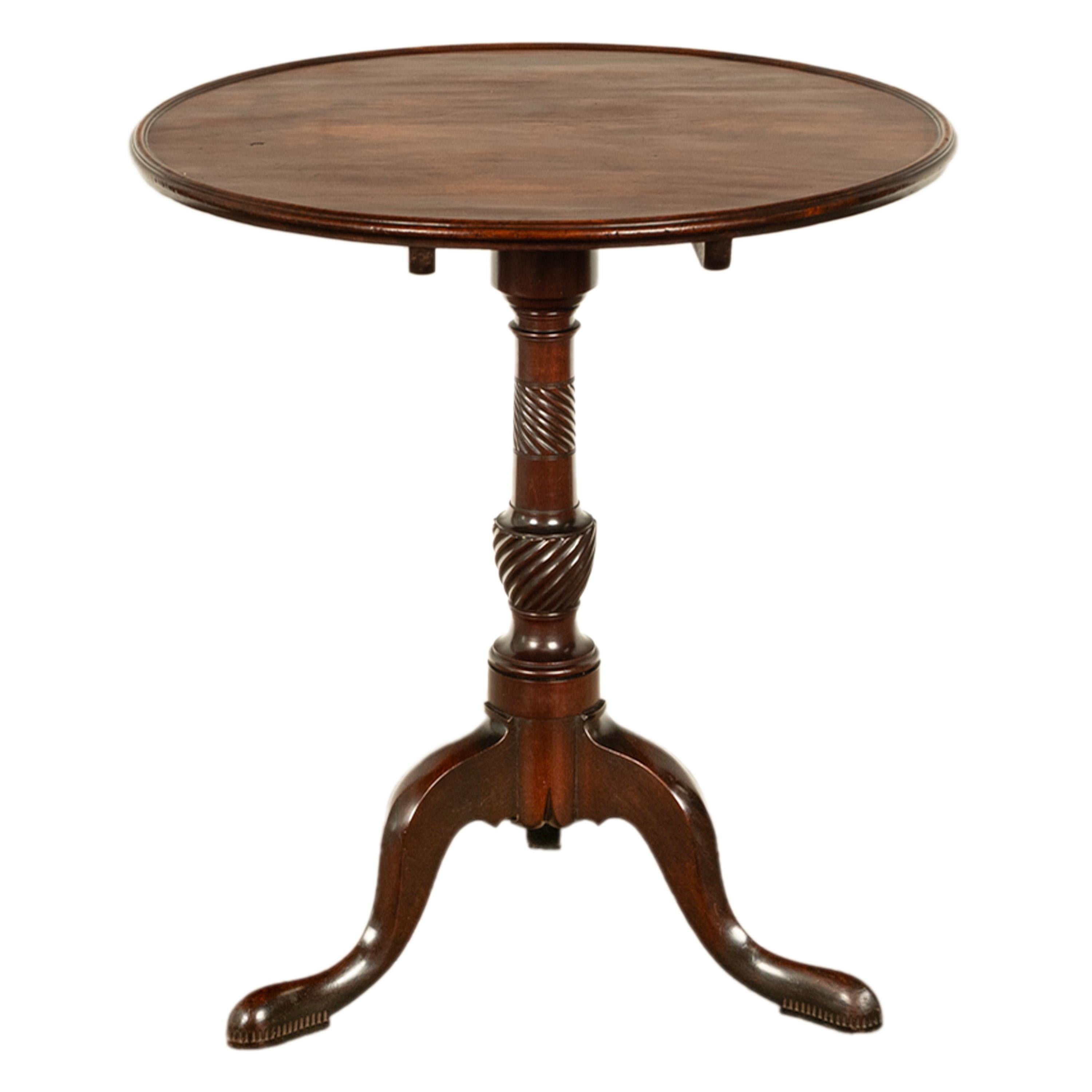 Antique American Chippendale Mahogany Tilt-Top Table Candlestand Philadelphia For Sale 6