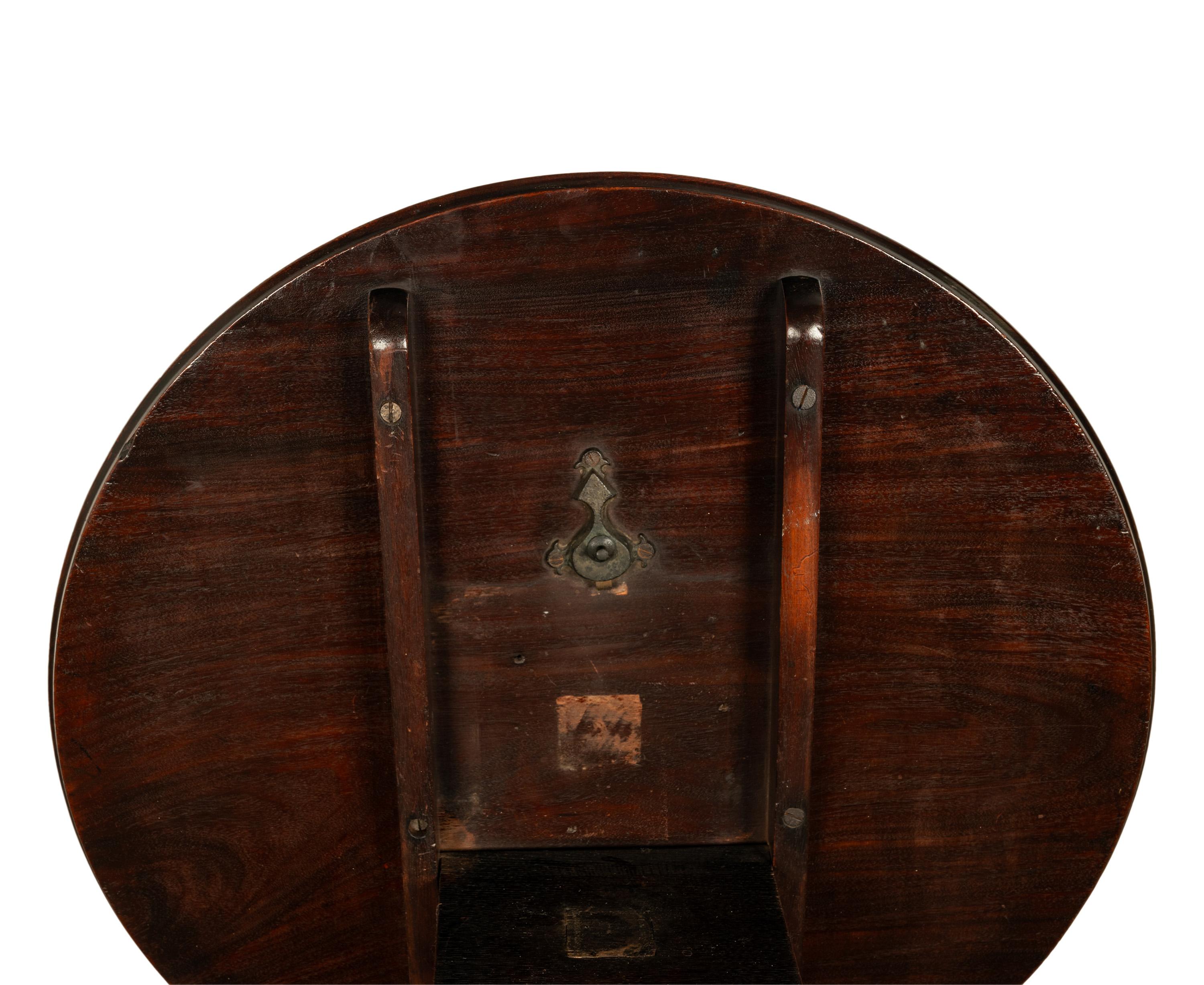 Antique American Chippendale Mahogany Tilt-Top Table Candlestand Philadelphia For Sale 14