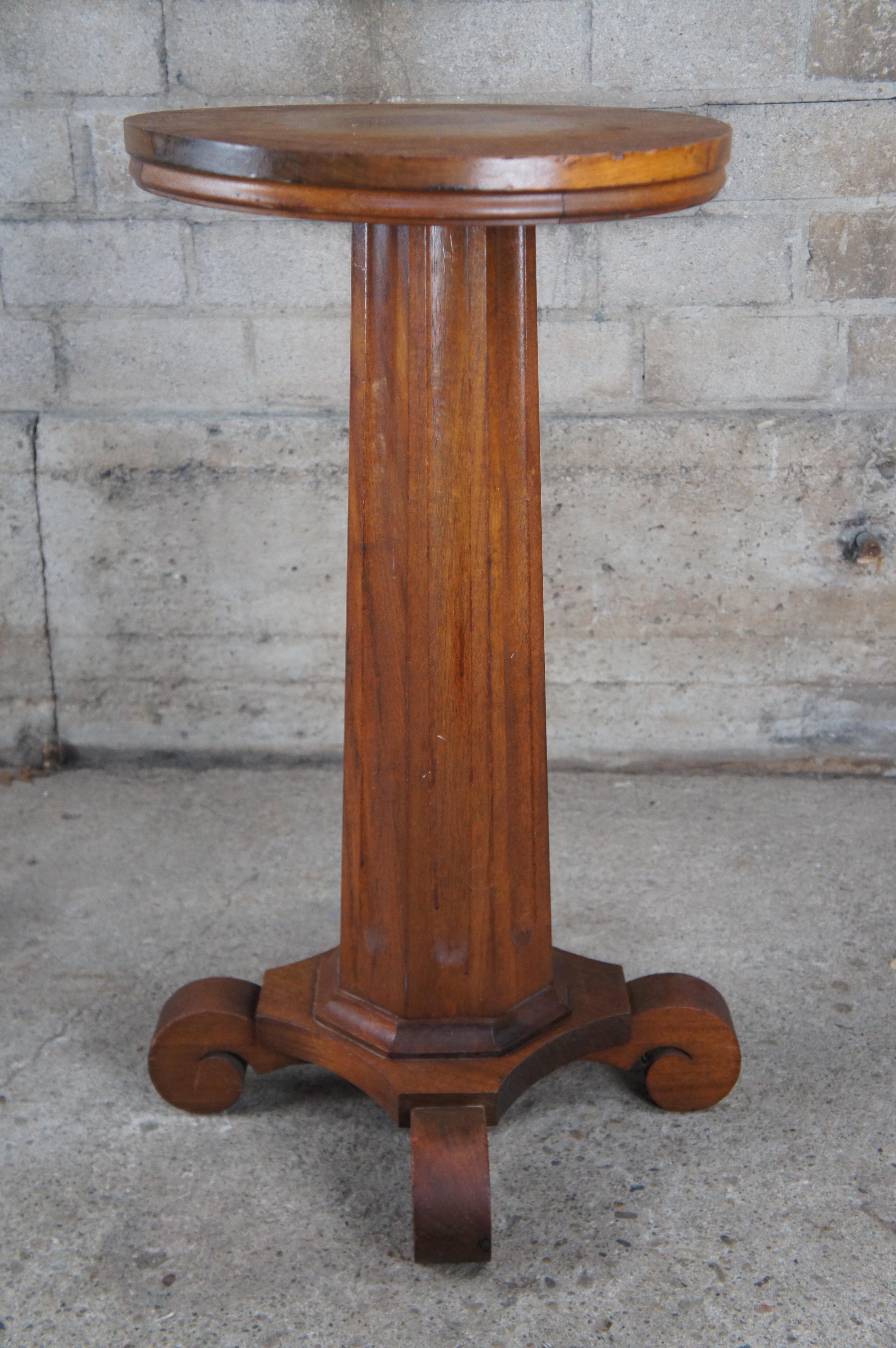 Antique American Classical Empire Mahogany Pedestal Table Sculpture Plant Stand For Sale 1