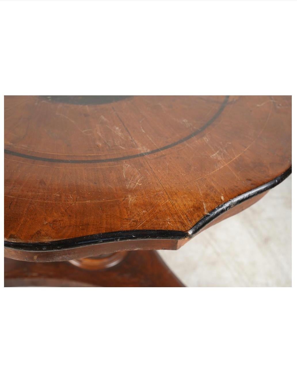 Antique American Classical Walnut Center Table With Stag's Leap Inlay Circa 1900 For Sale 2