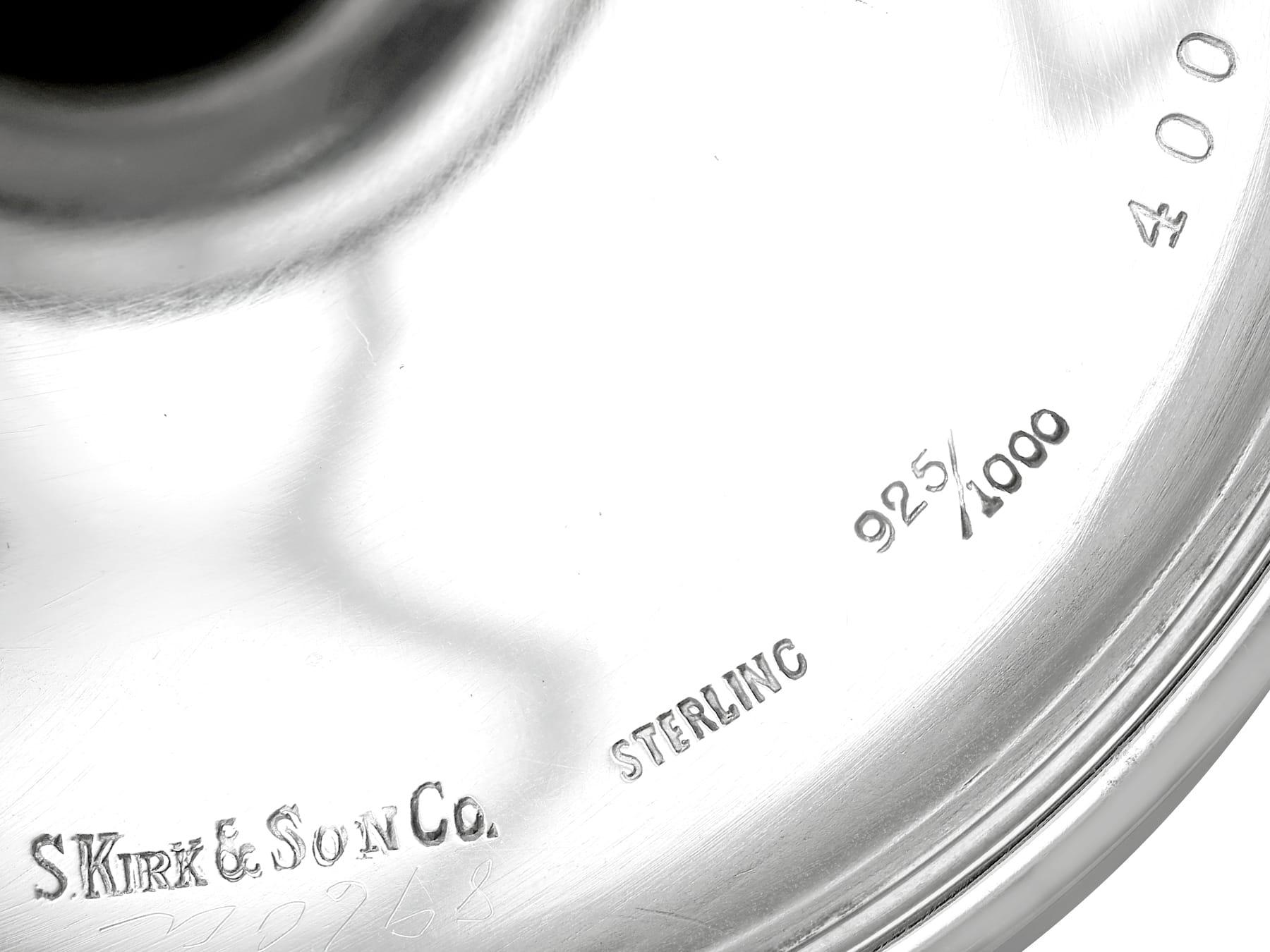 Antico vassoio in argento con monete americane e calici in argento sterling in vendita 9