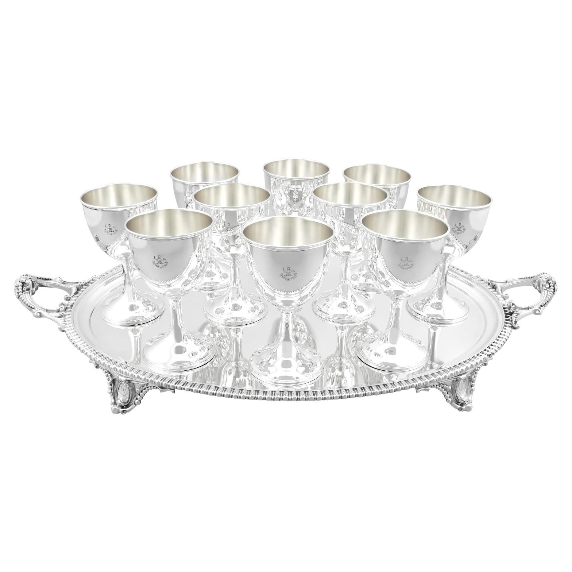 Bandeja antigua de plata acuñada americana y copas de plata de ley