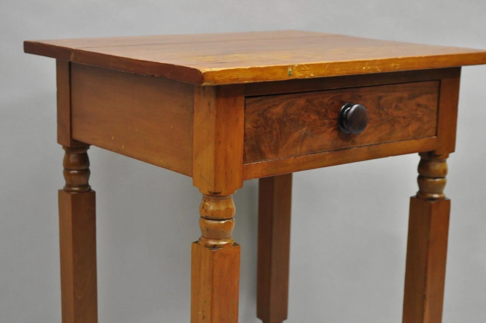 Antique American Colonial Cherry Wood One Drawer Nightstand Work Side Table For Sale 2