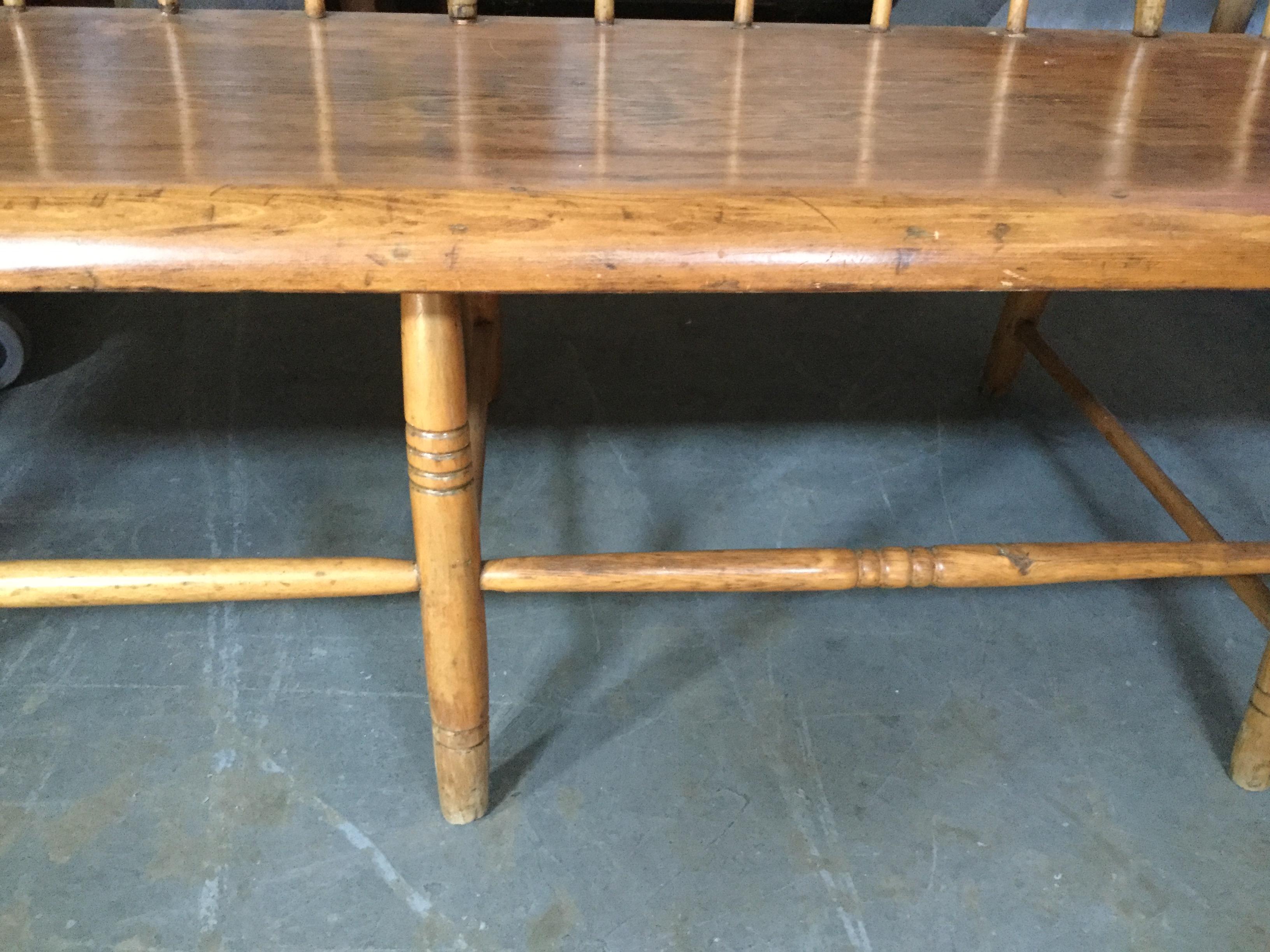 20th Century Antique American Colonial Maple Bench For Sale