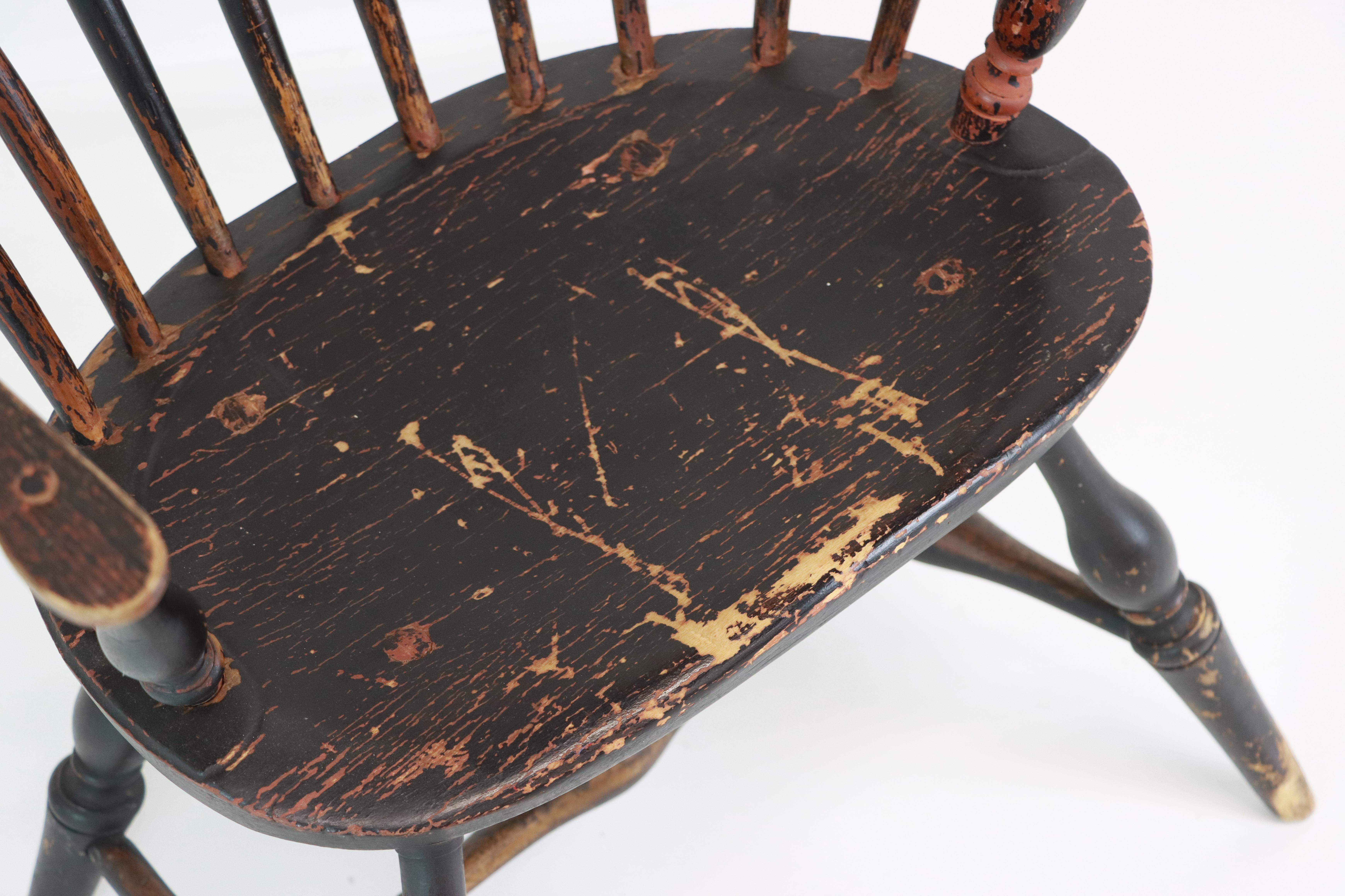 Silla Windsor antigua del Renacimiento Colonial Americano siglo XX en venta