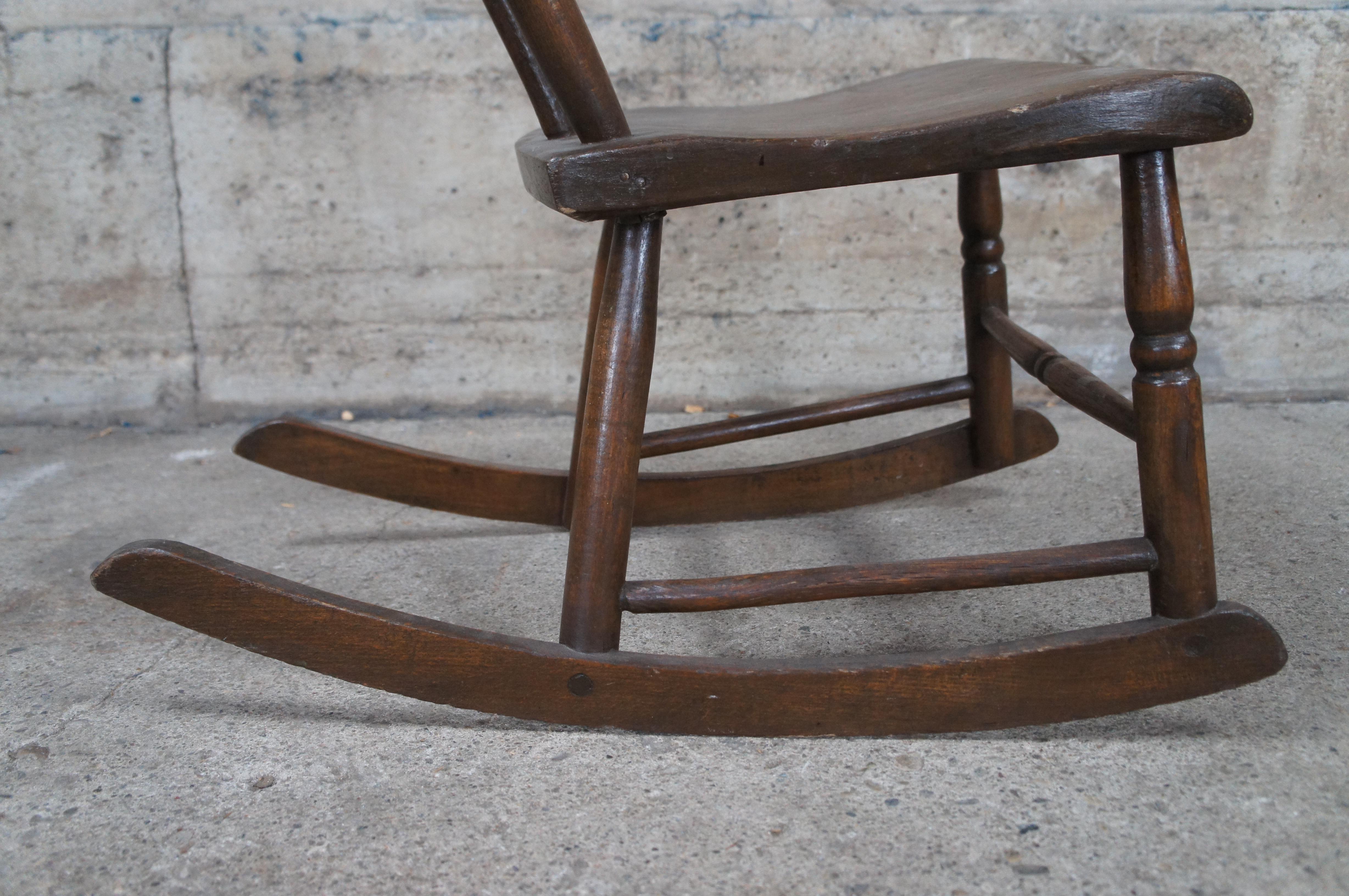 Antique American Country Oak Ladder Stat Back Rocking Chair Rocker For Sale 6